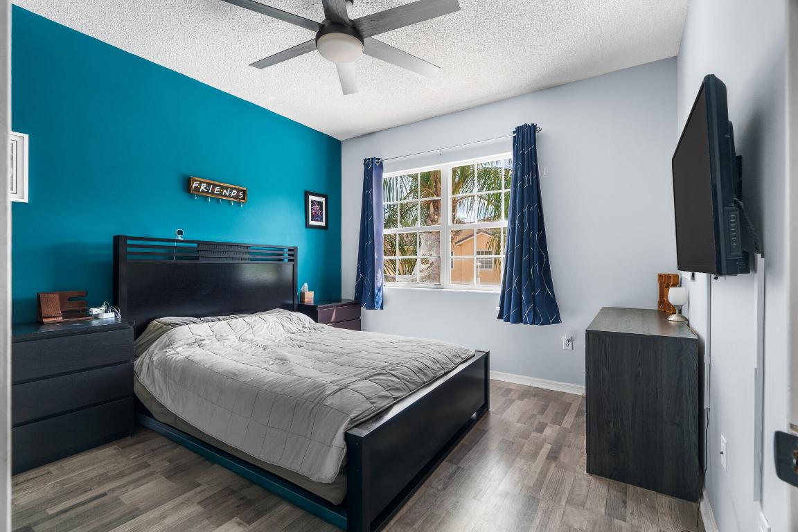 2879 Crestwood Terrace 1202