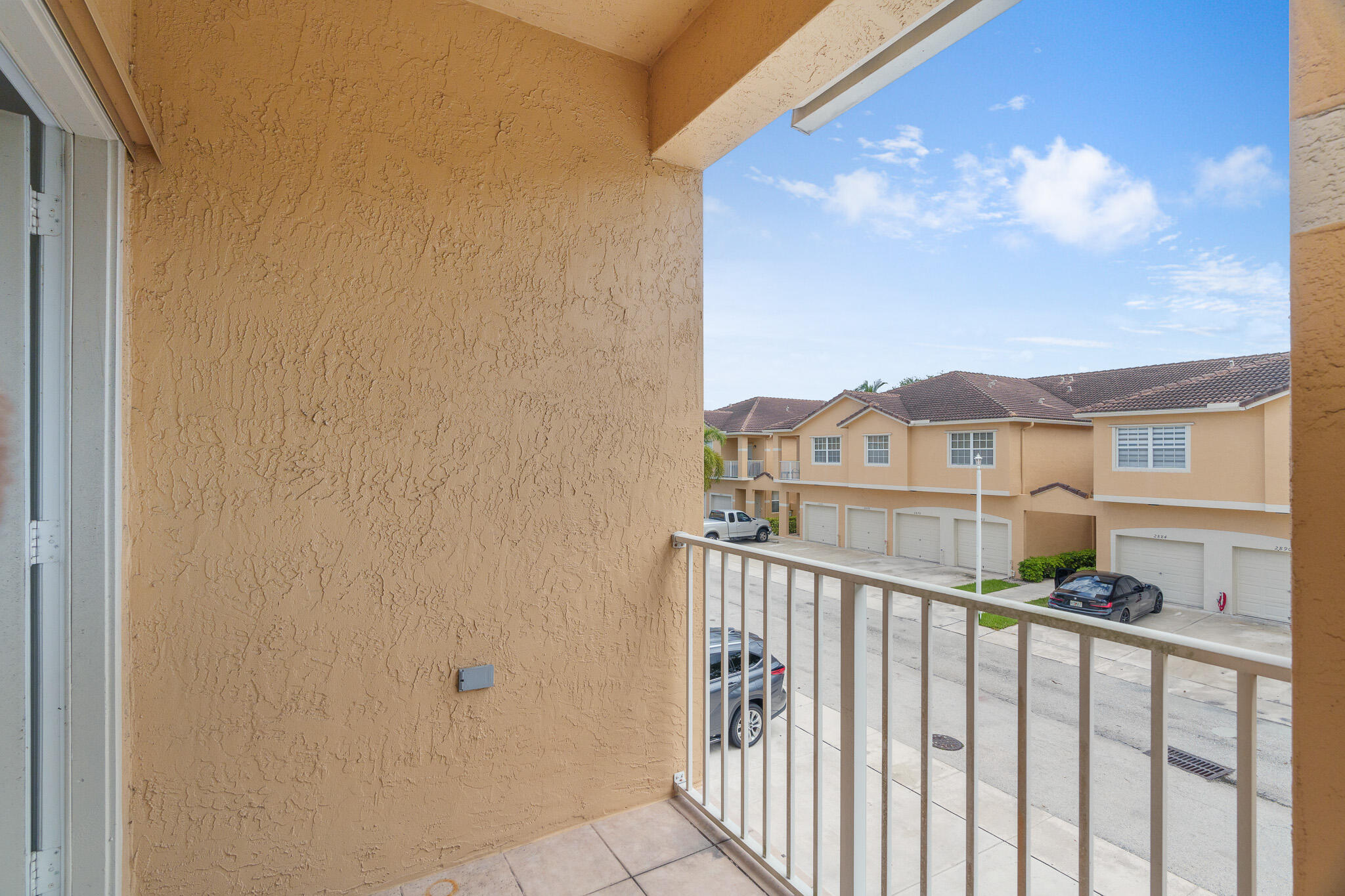 2879 Crestwood Terrace 1202