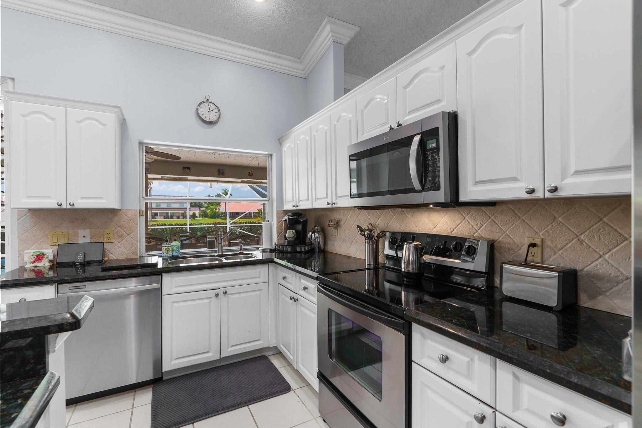 11199 Island Lakes Lane