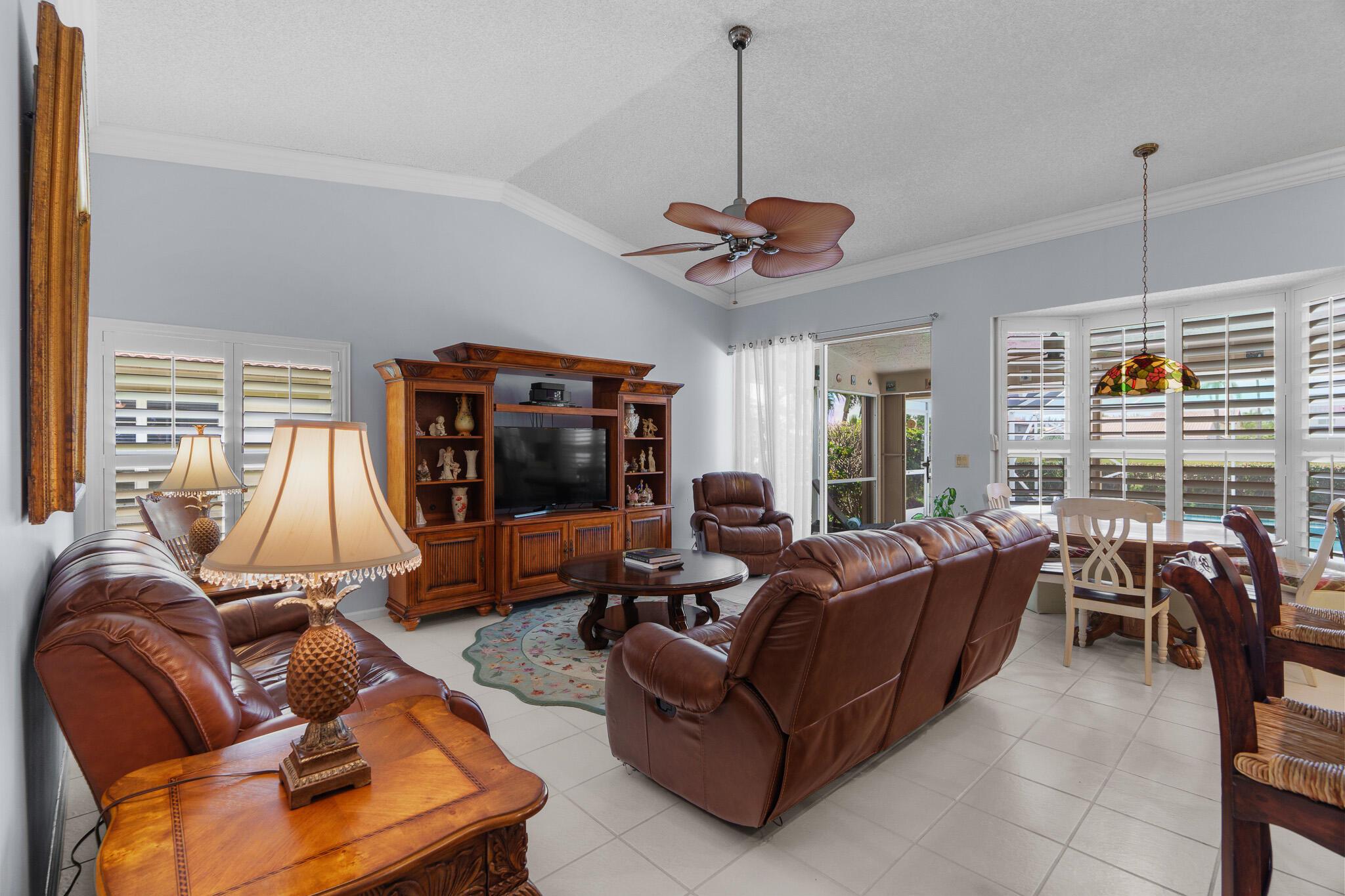 11199 Island Lakes Lane