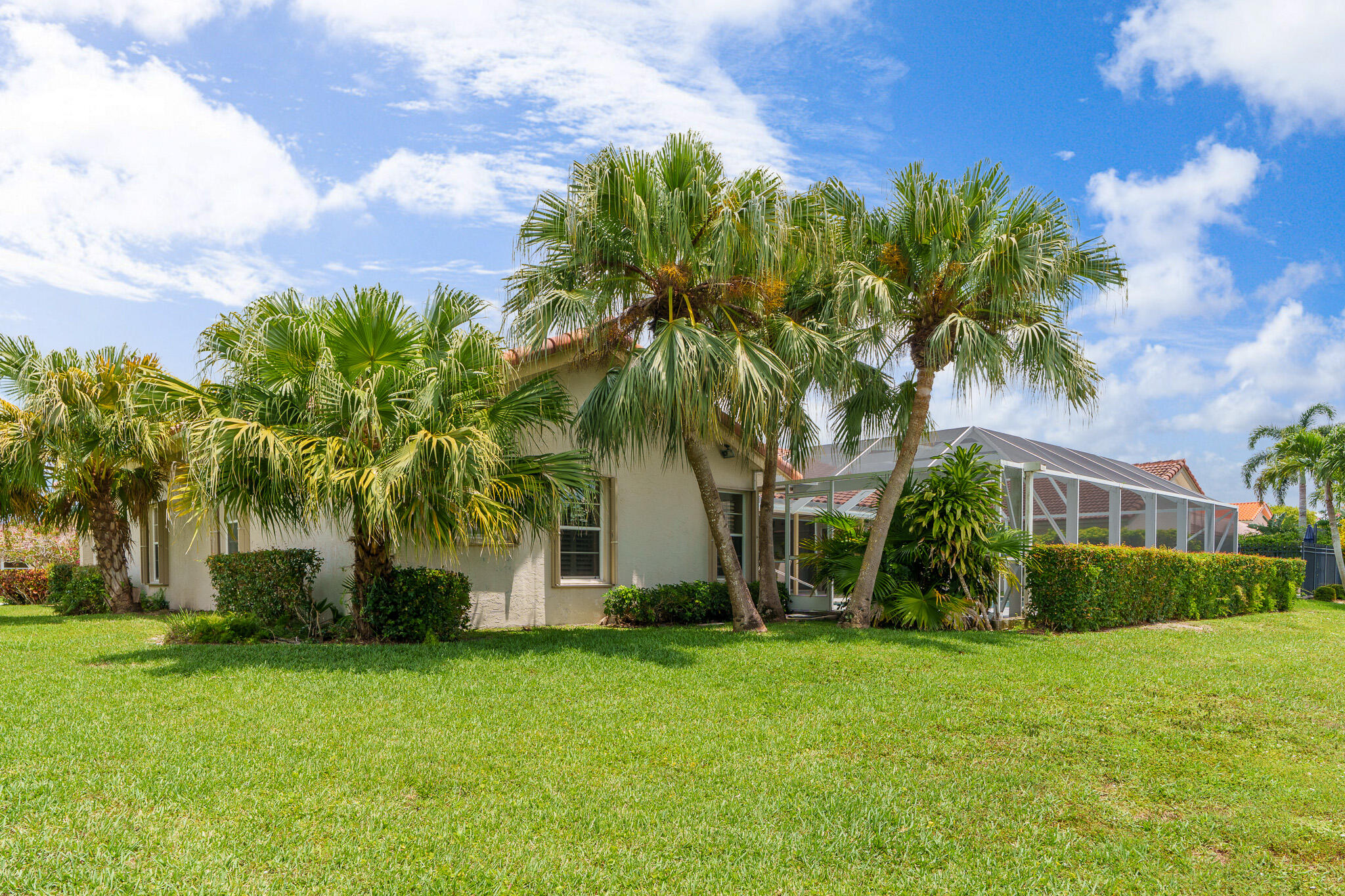 11199 Island Lakes Lane