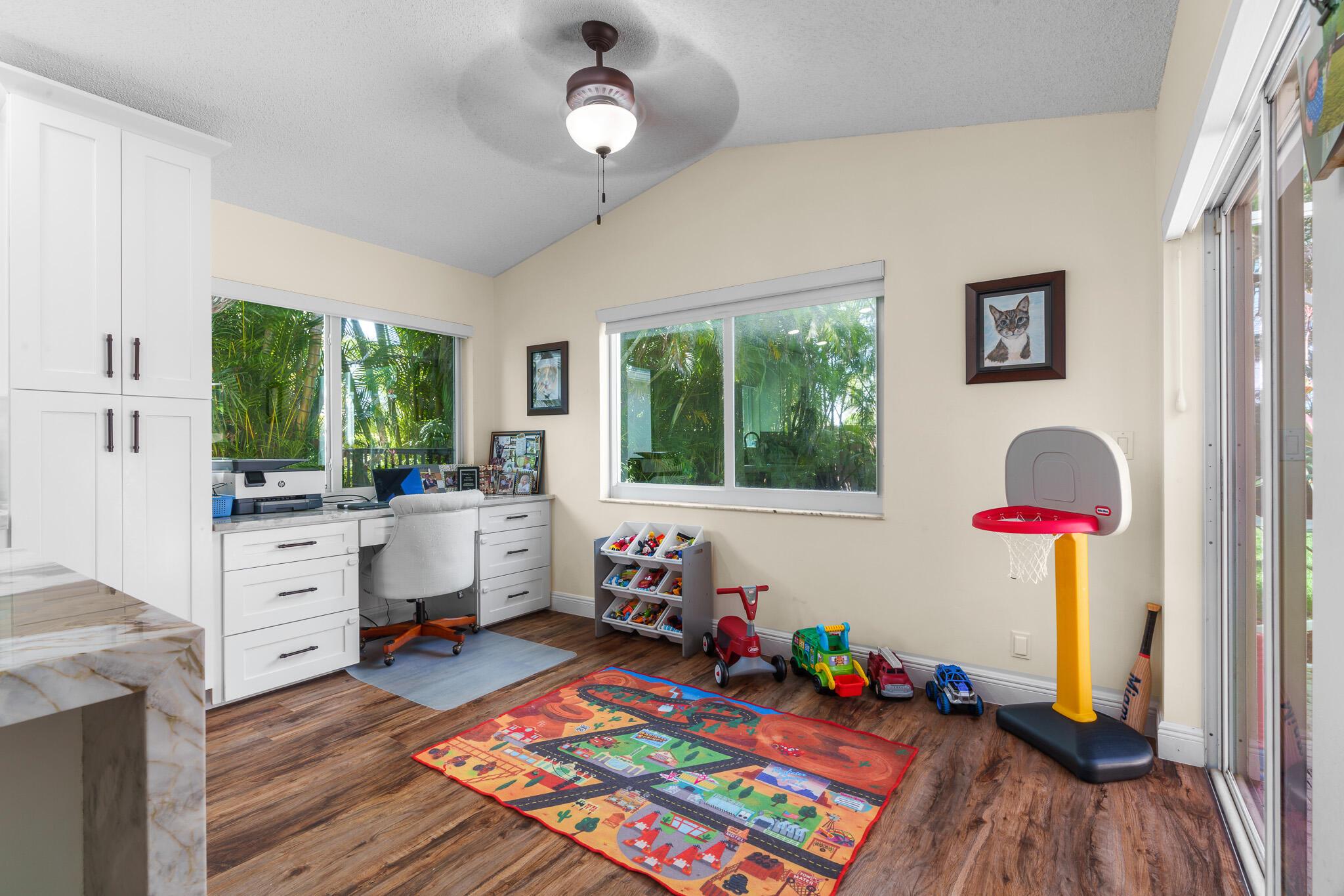 7884 Travlers Tree Drive