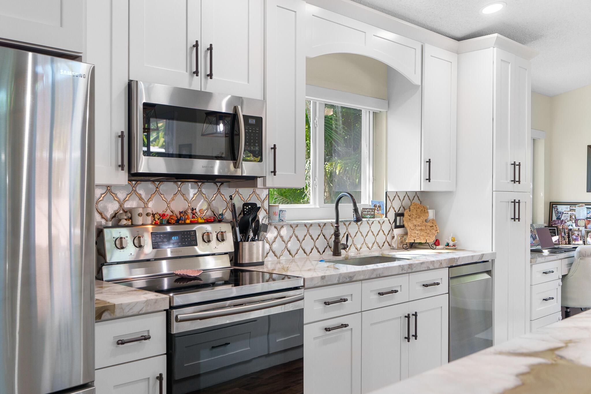 7884 Travlers Tree Drive