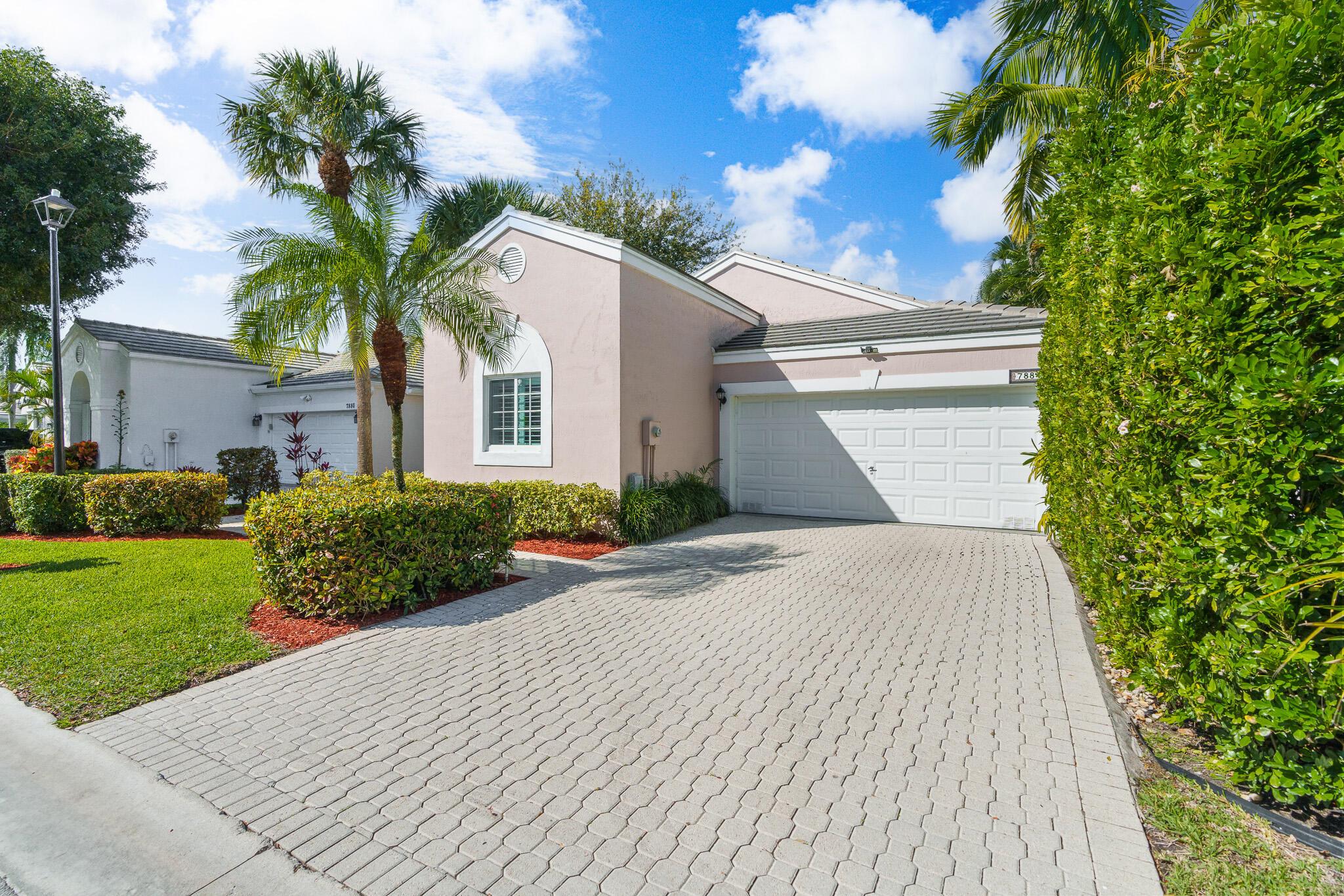 7884 Travlers Tree Drive