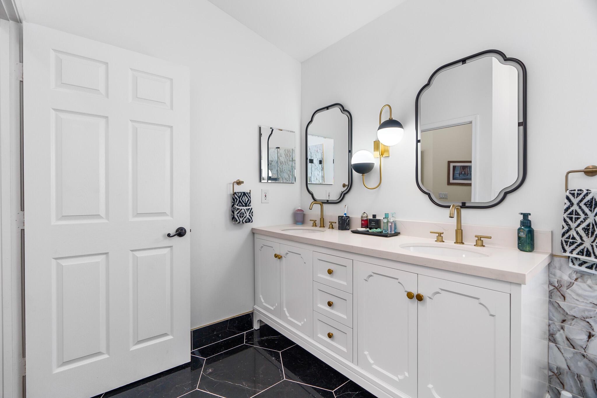 7884 Travlers Tree Drive