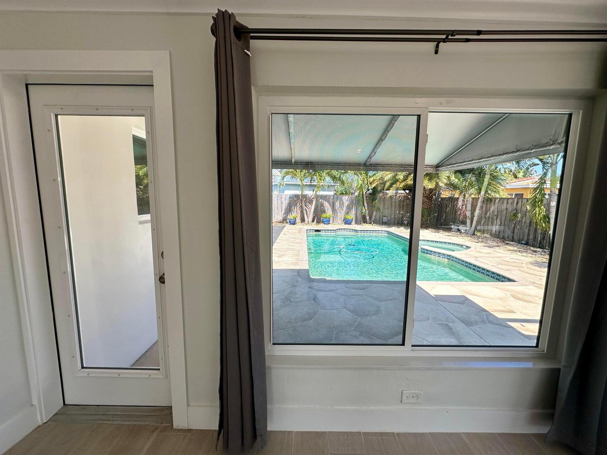 284 SW 11th Street
