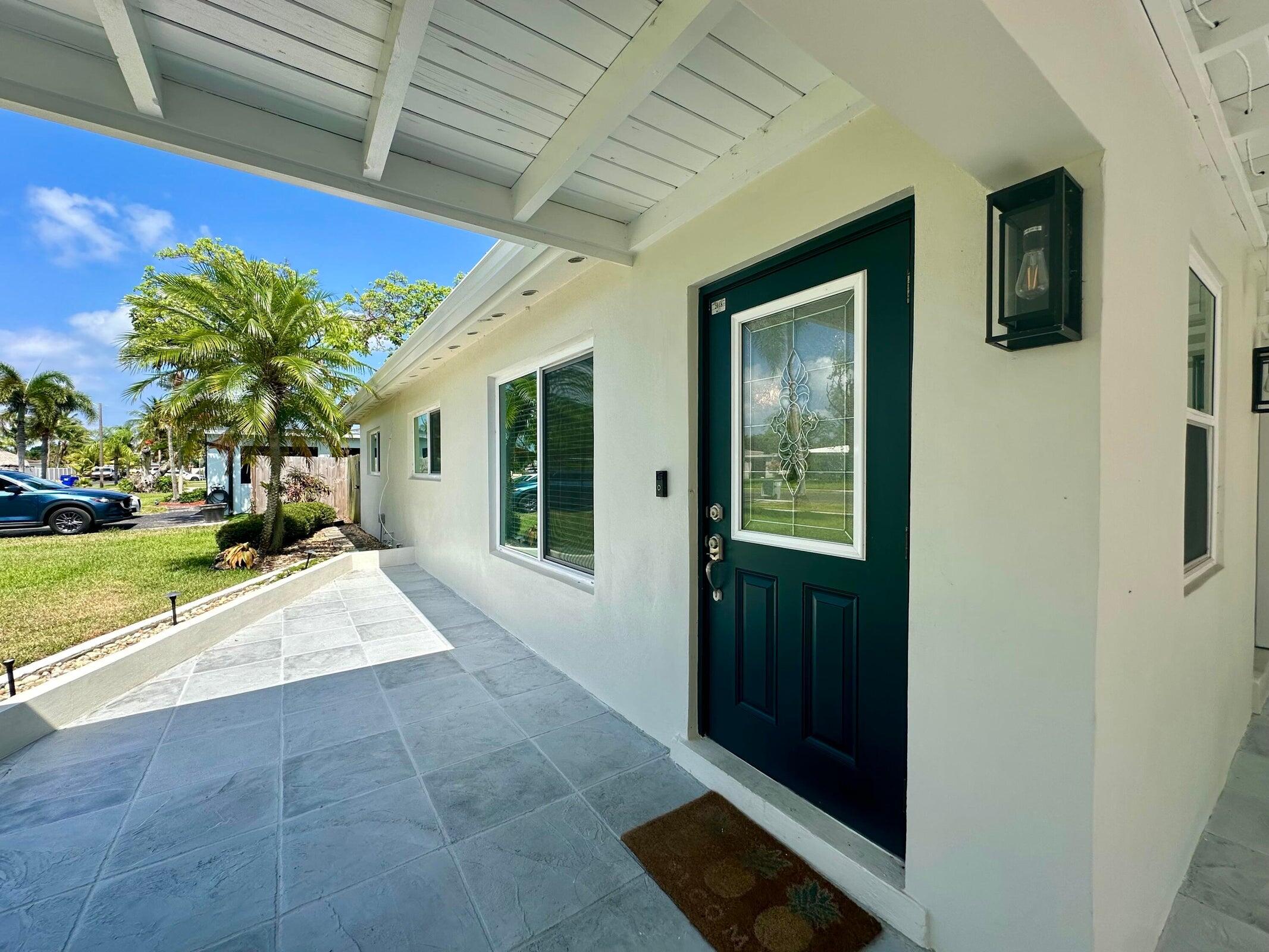 284 SW 11th Street
