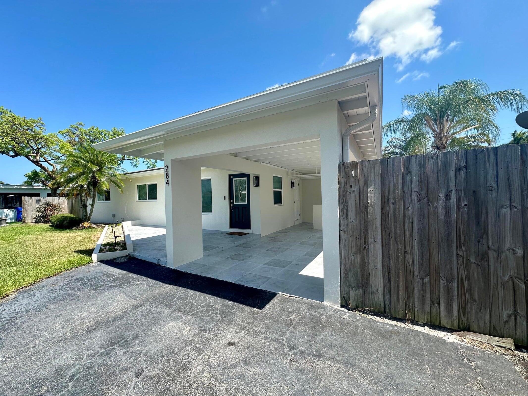 284 SW 11th Street