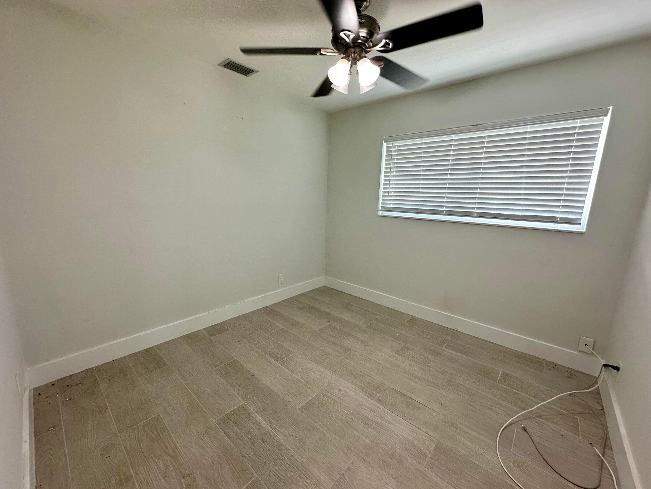 284 SW 11th Street