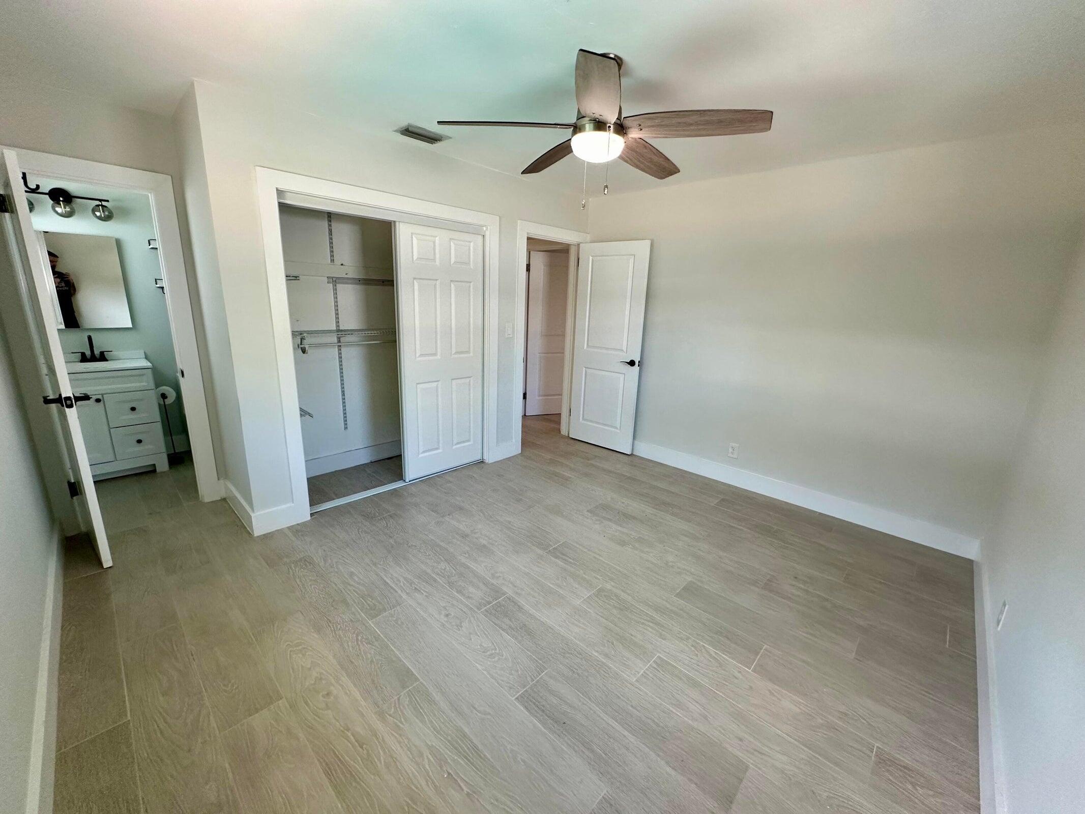 284 SW 11th Street