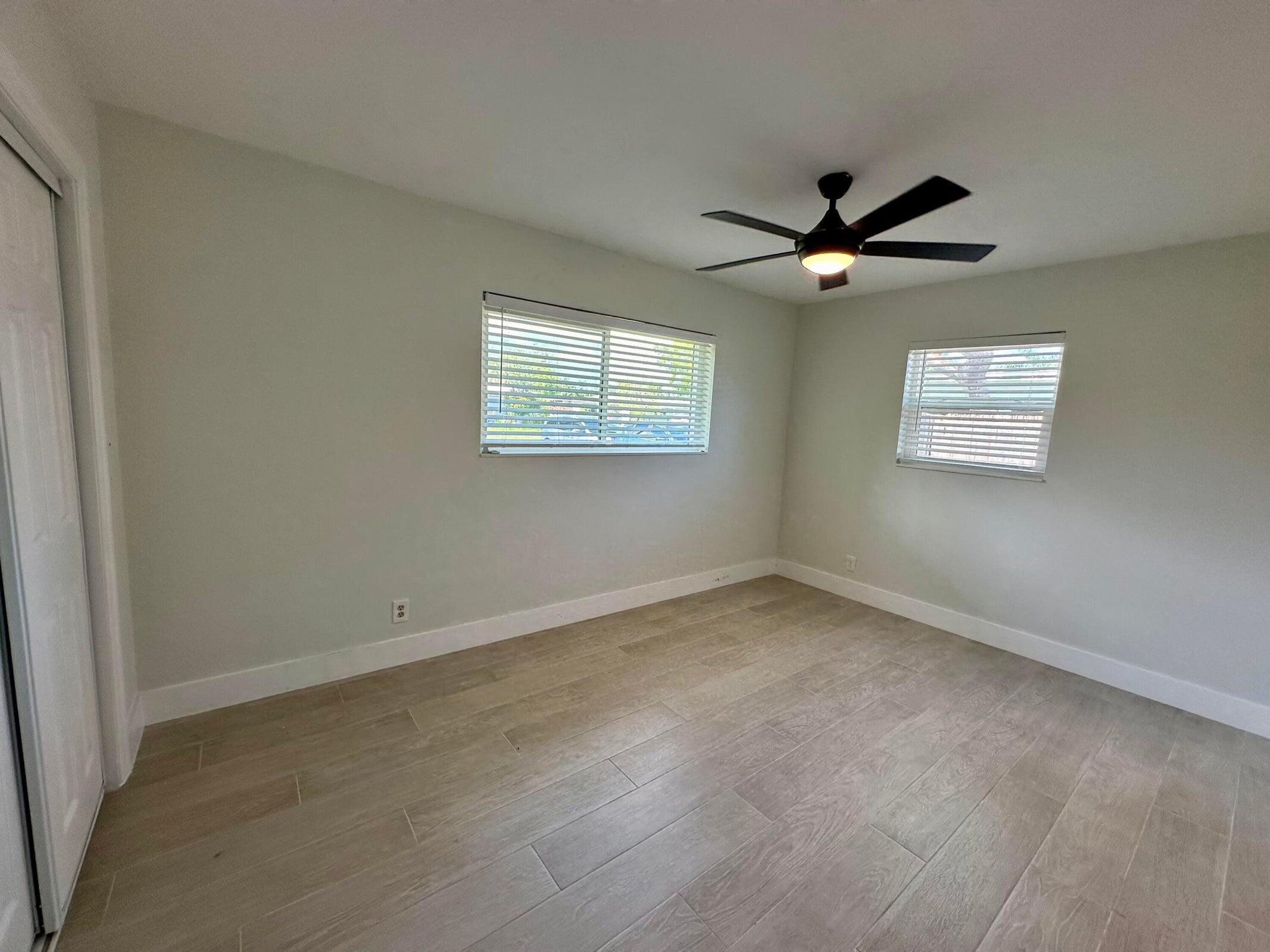 284 SW 11th Street