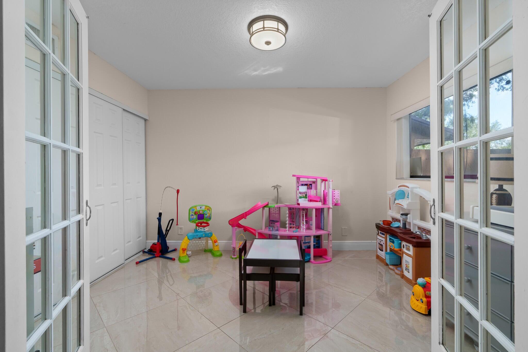 7670 NW 79th Avenue O3