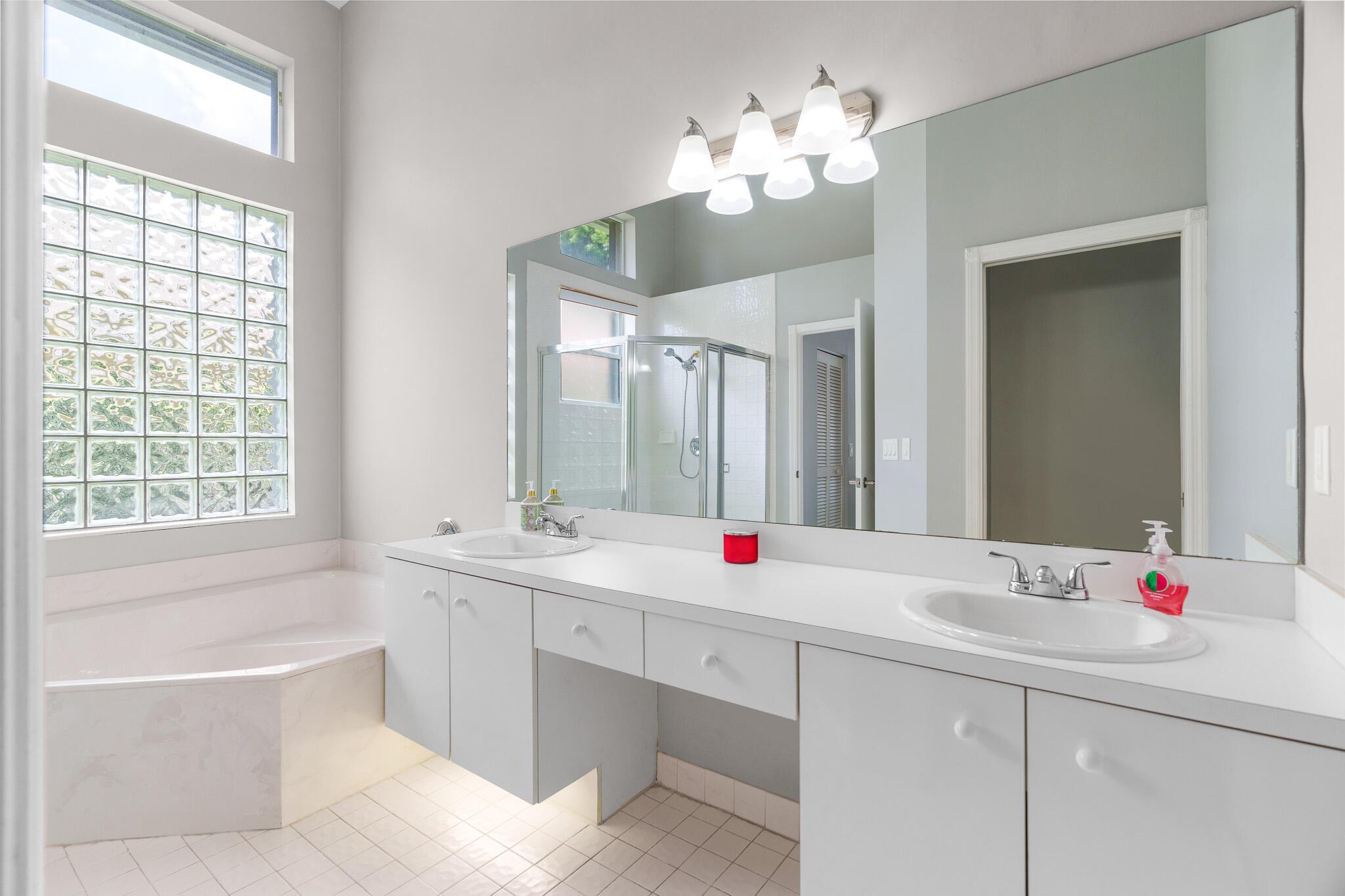 19916 Dinner Key Drive