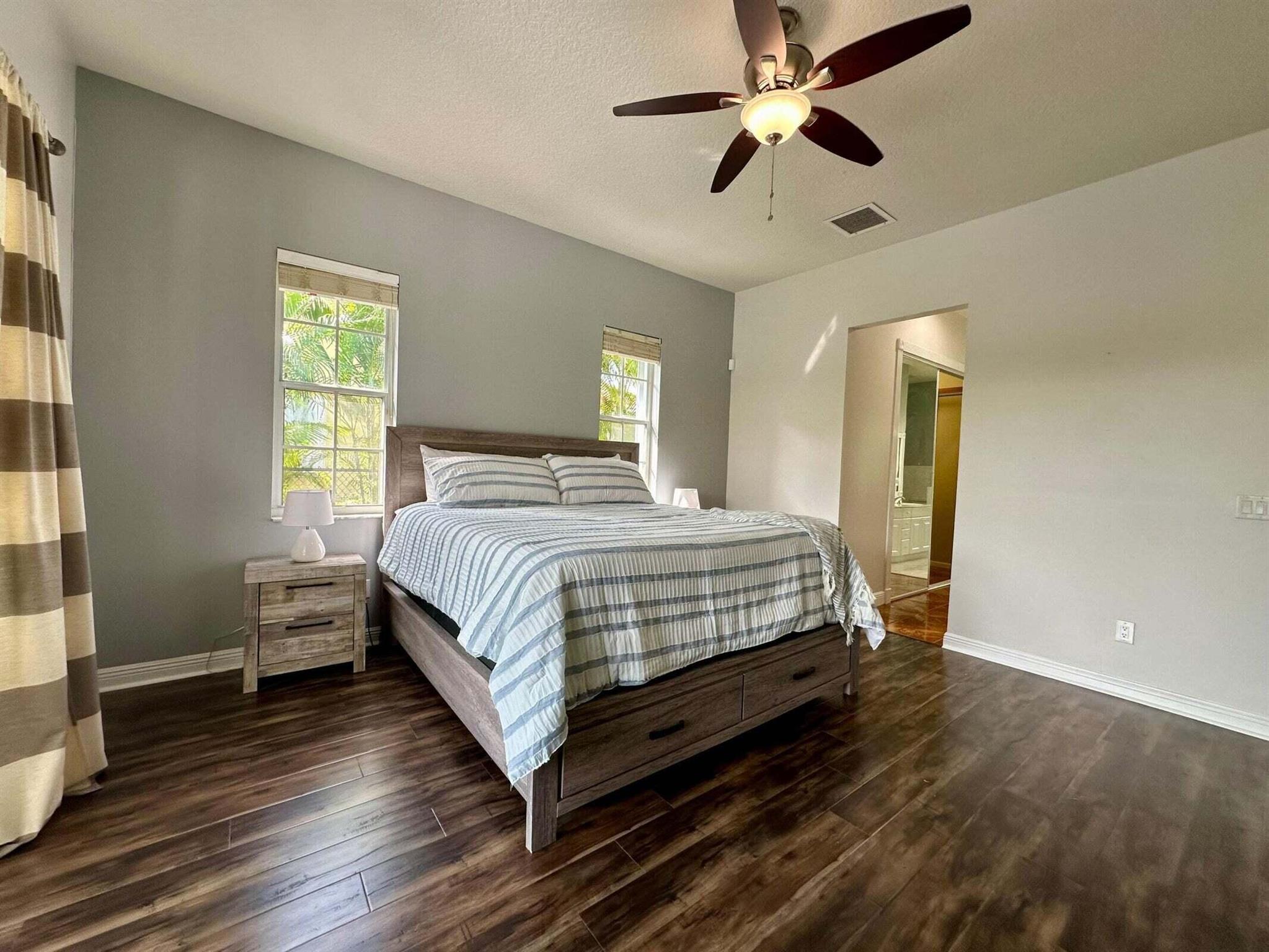 1874 Newhaven Avenue