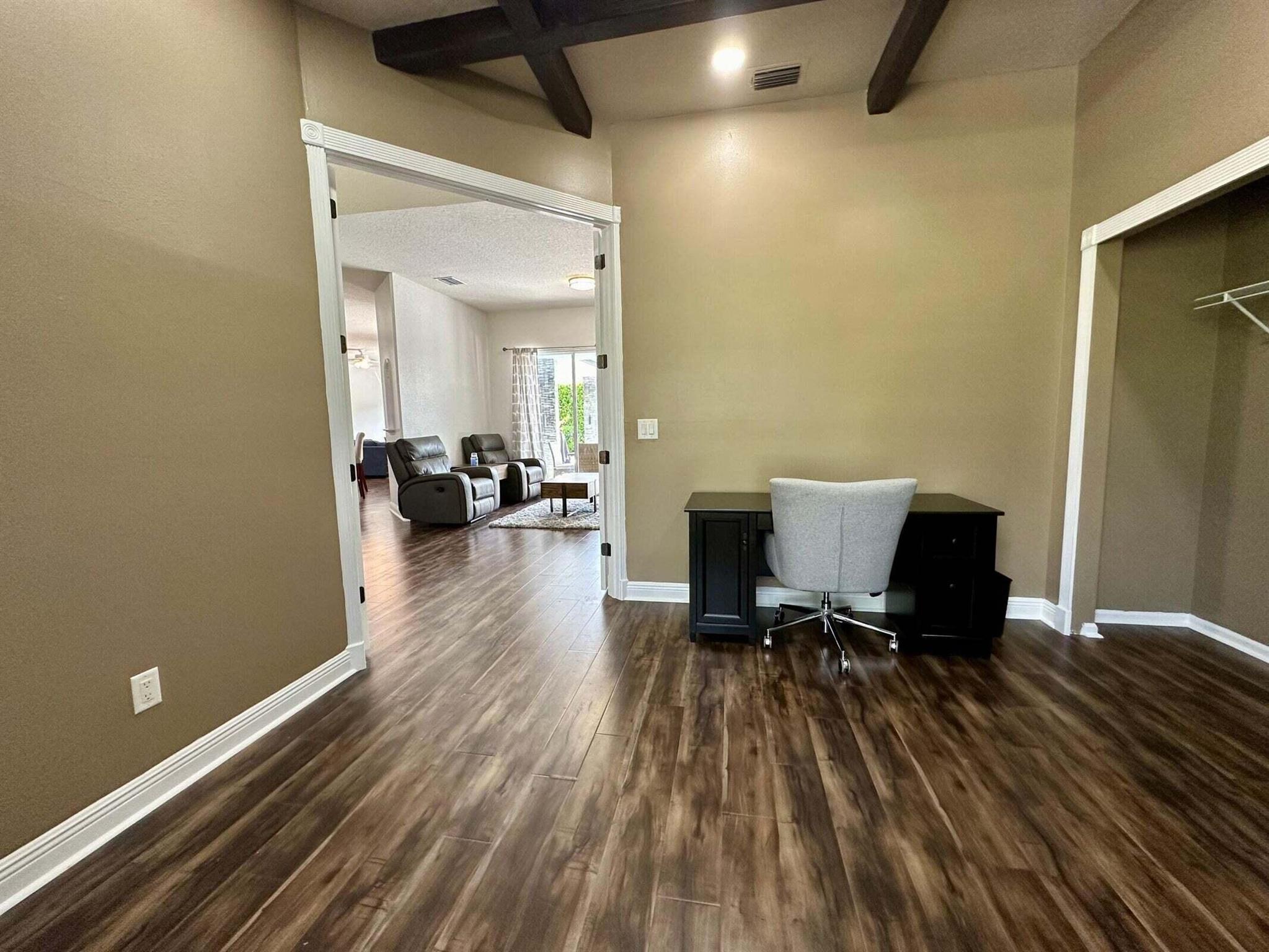 1874 Newhaven Avenue