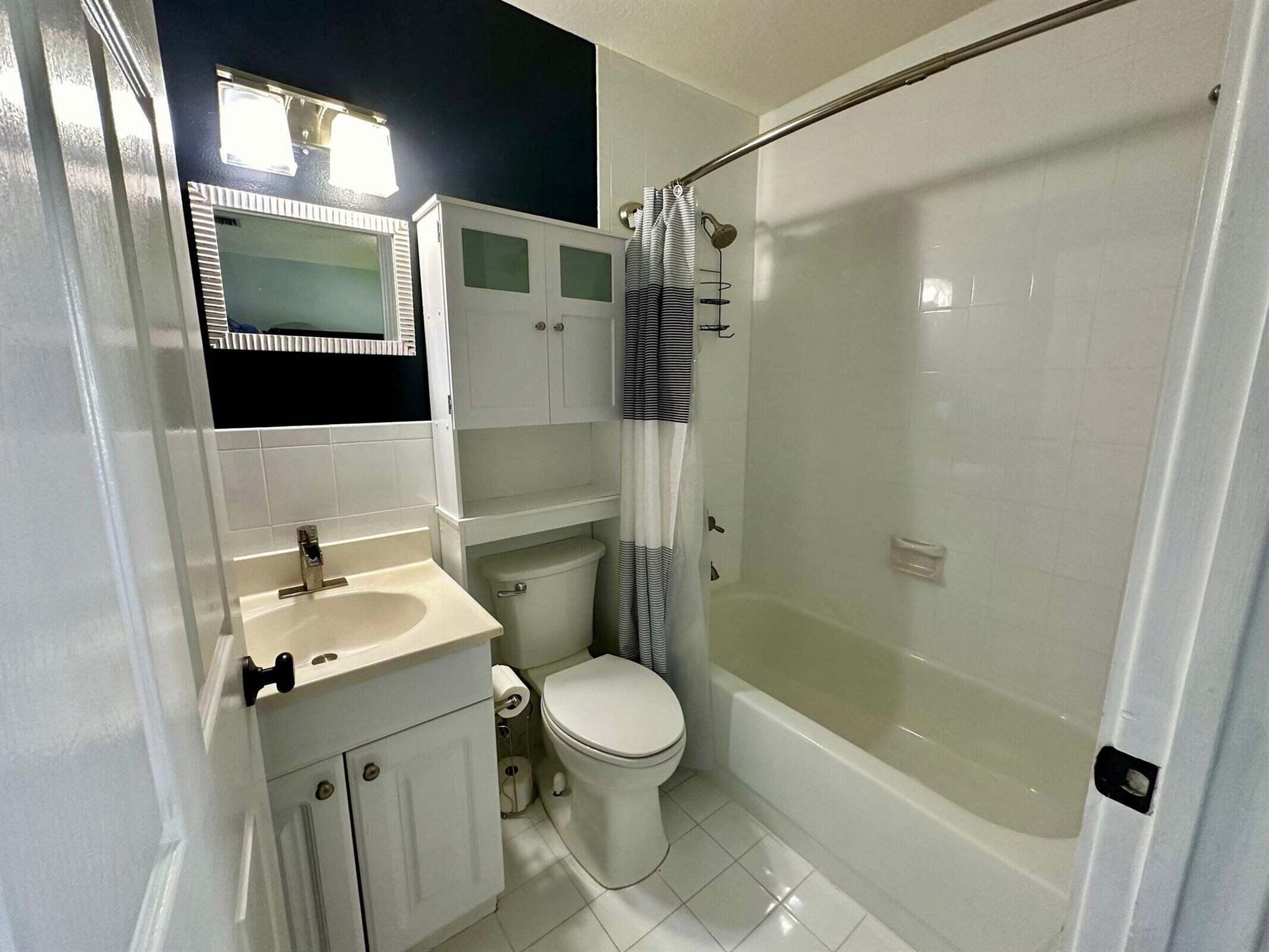 1874 Newhaven Avenue