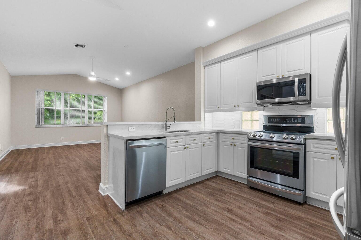 11451 Sea Grass Circle