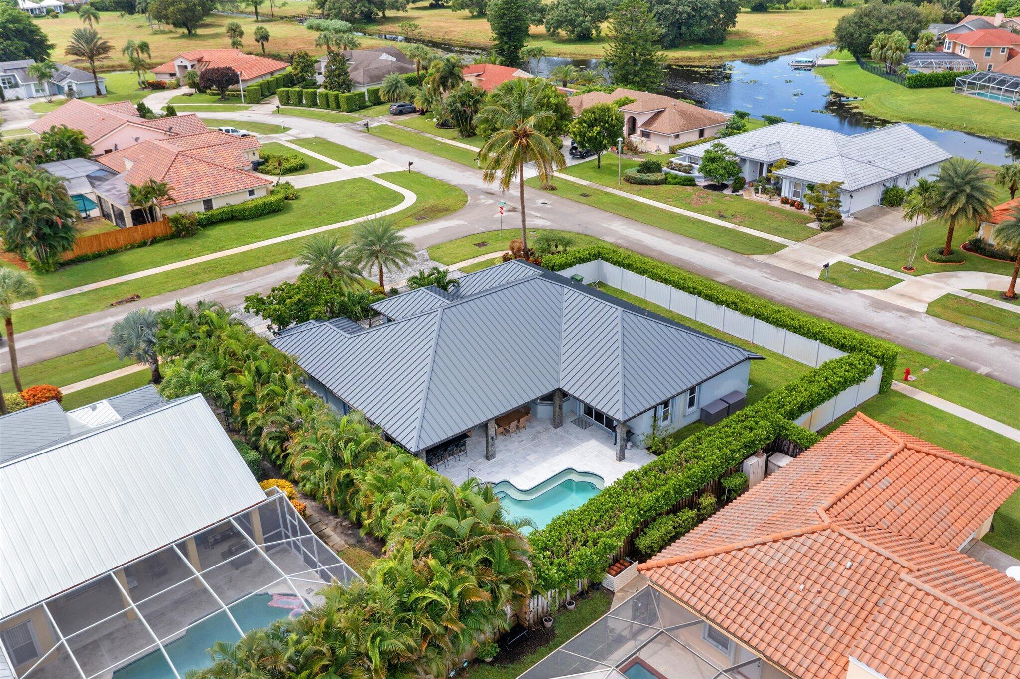 1874 Newhaven Avenue