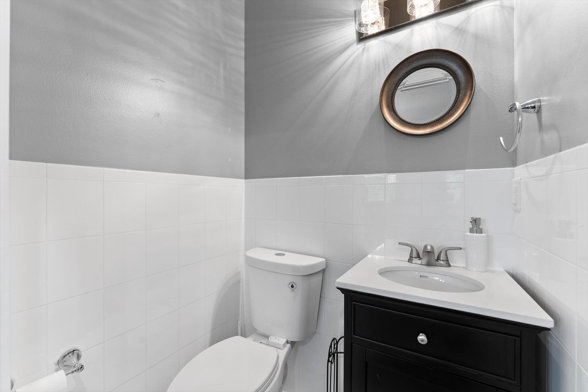 1874 Newhaven Avenue