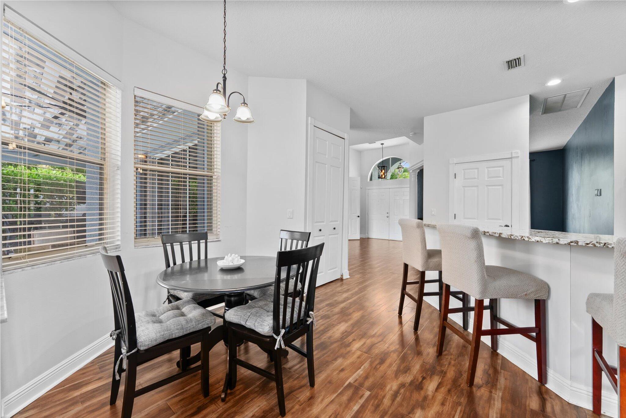 1874 Newhaven Avenue