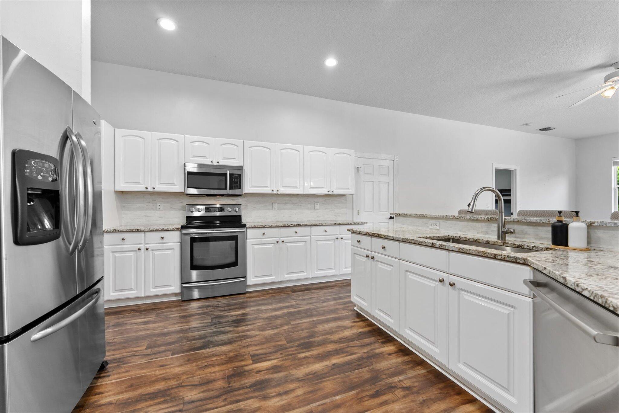 1874 Newhaven Avenue