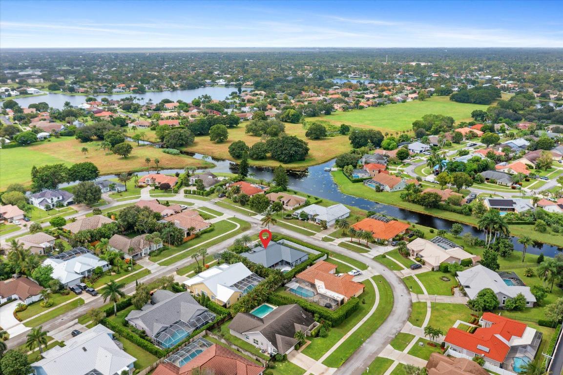 1874 Newhaven Avenue