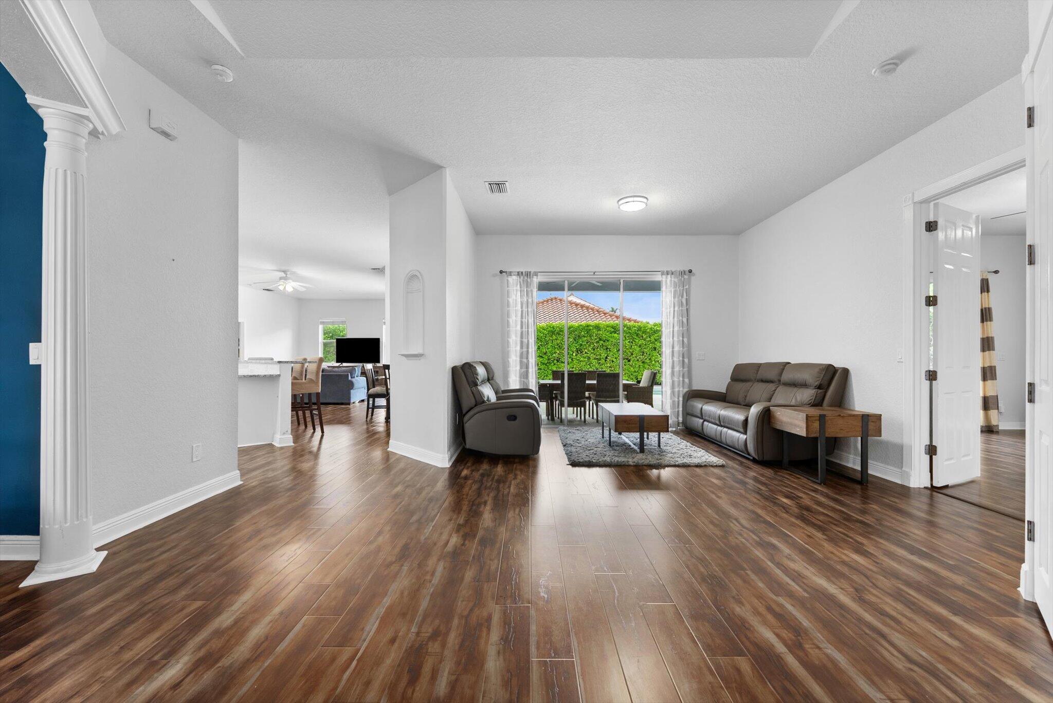 1874 Newhaven Avenue