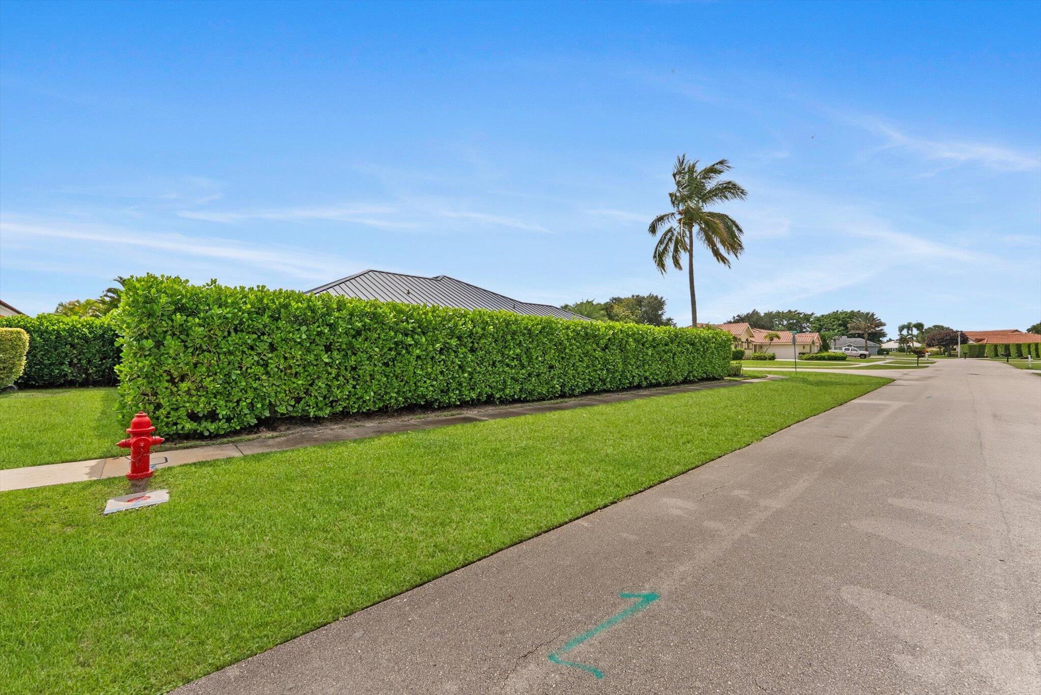 1874 Newhaven Avenue