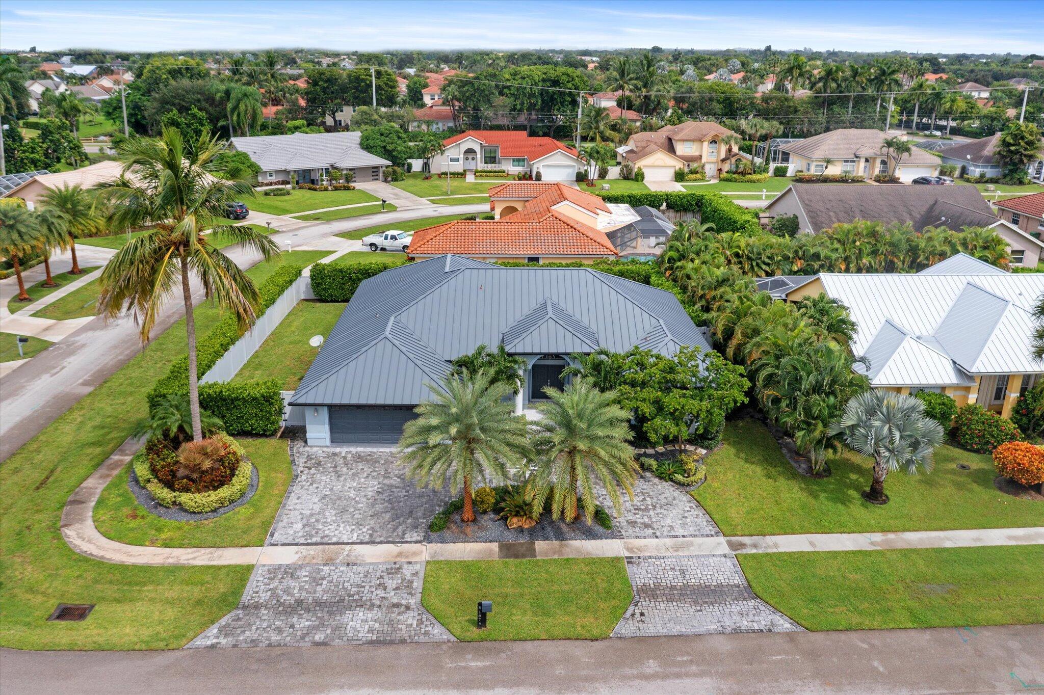 1874 Newhaven Avenue