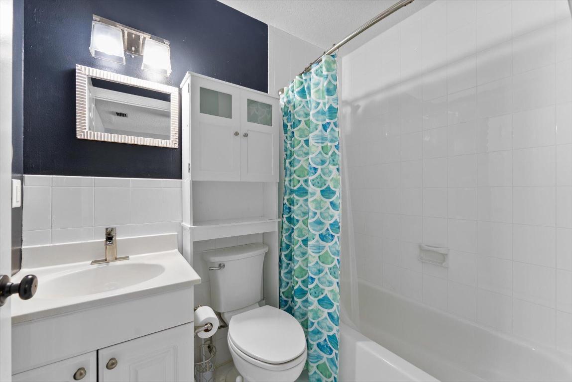 1874 Newhaven Avenue