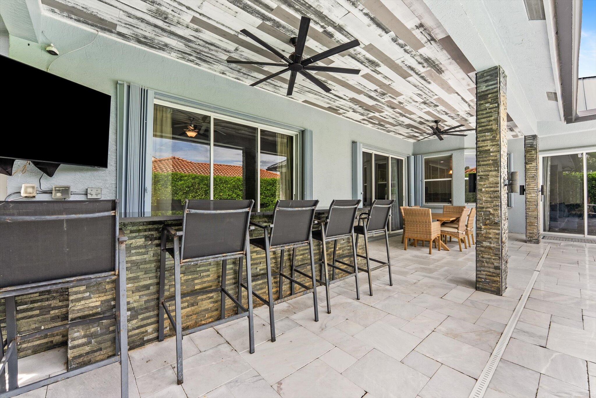 1874 Newhaven Avenue