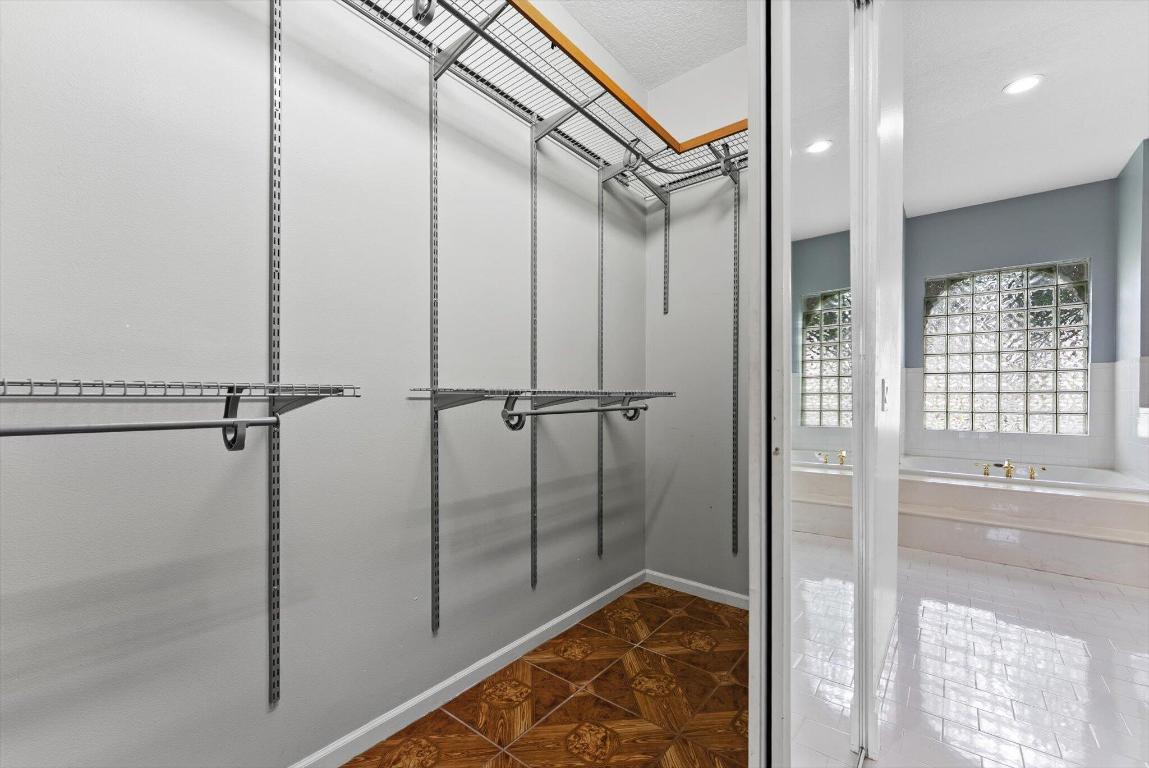 1874 Newhaven Avenue