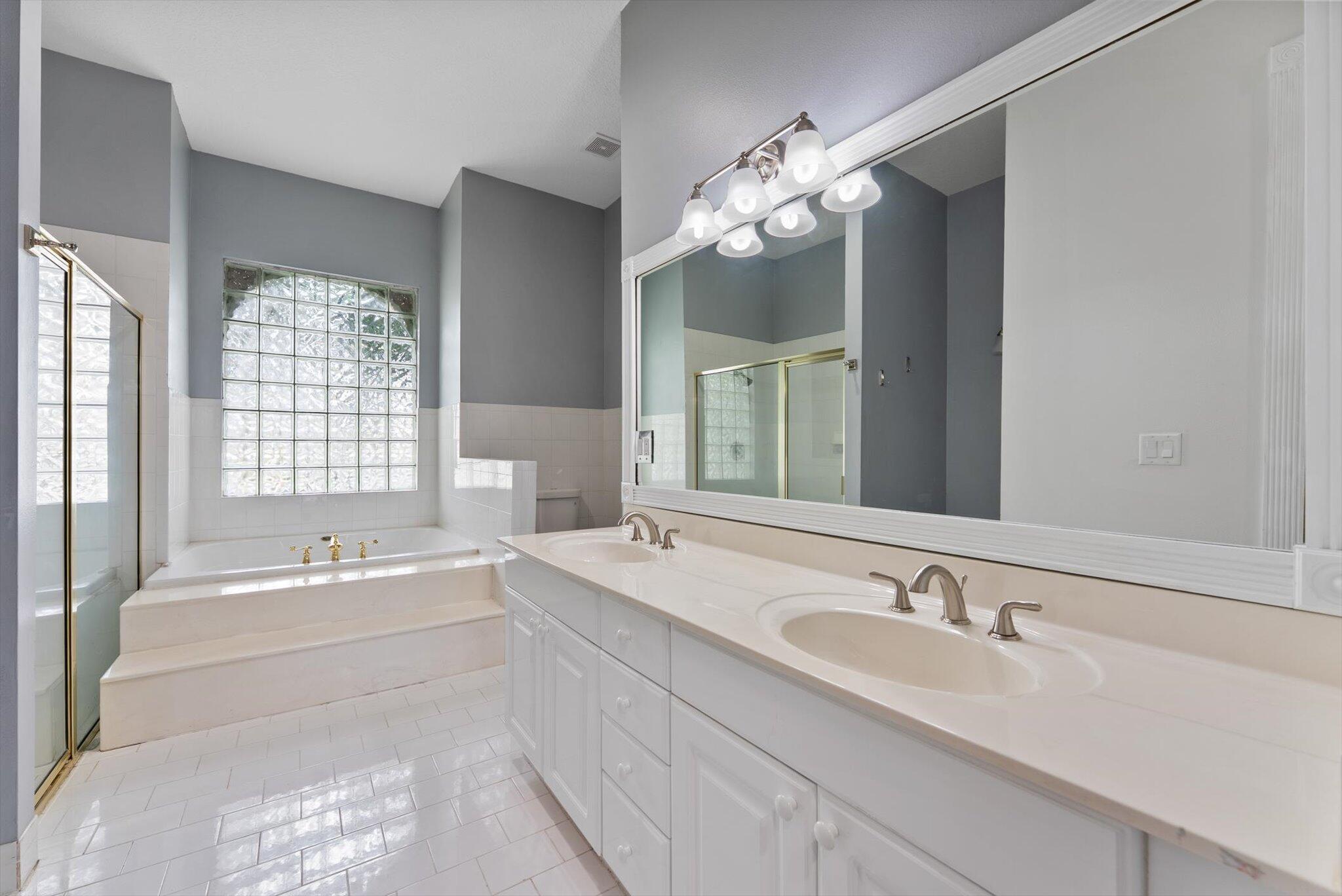 1874 Newhaven Avenue