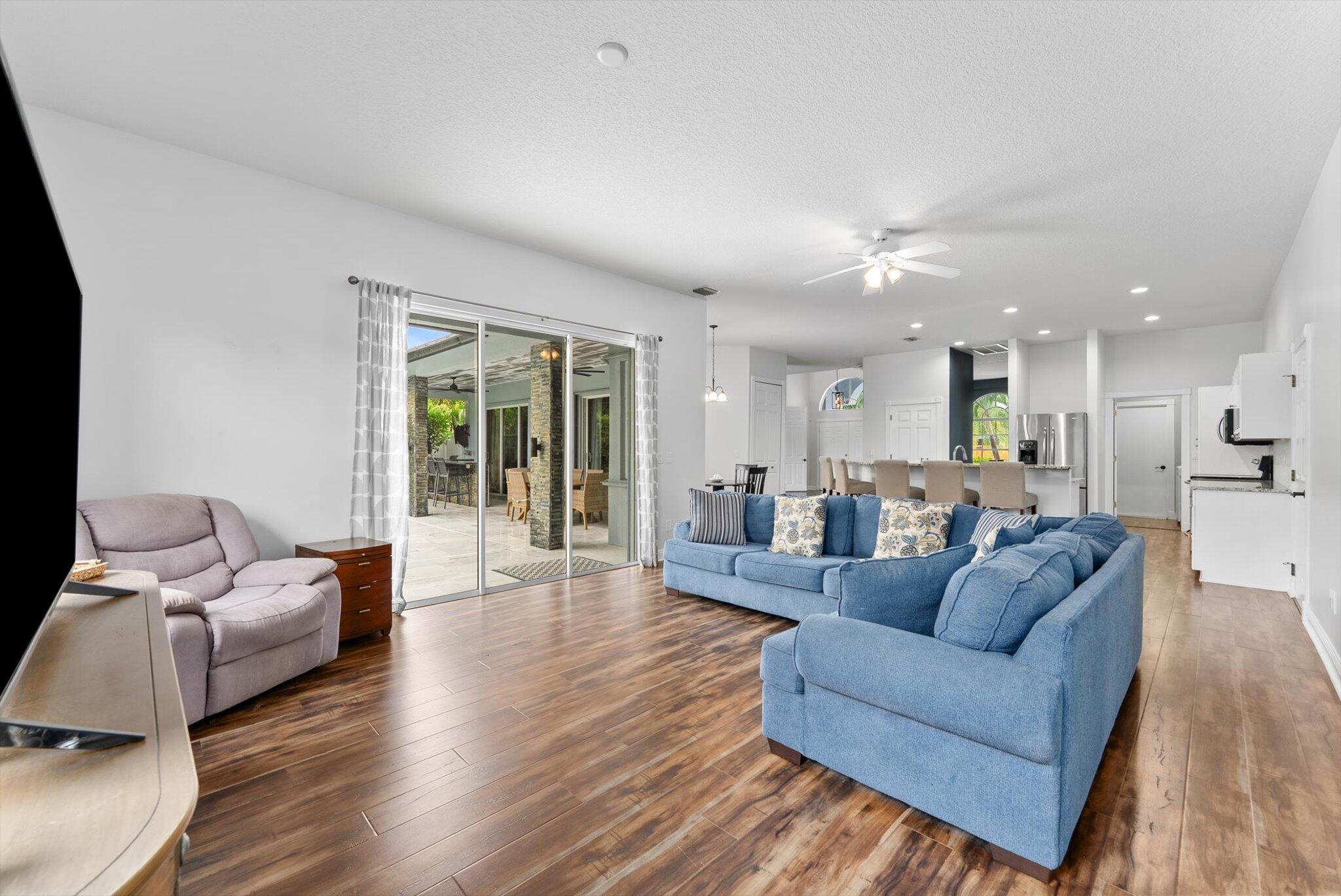 1874 Newhaven Avenue