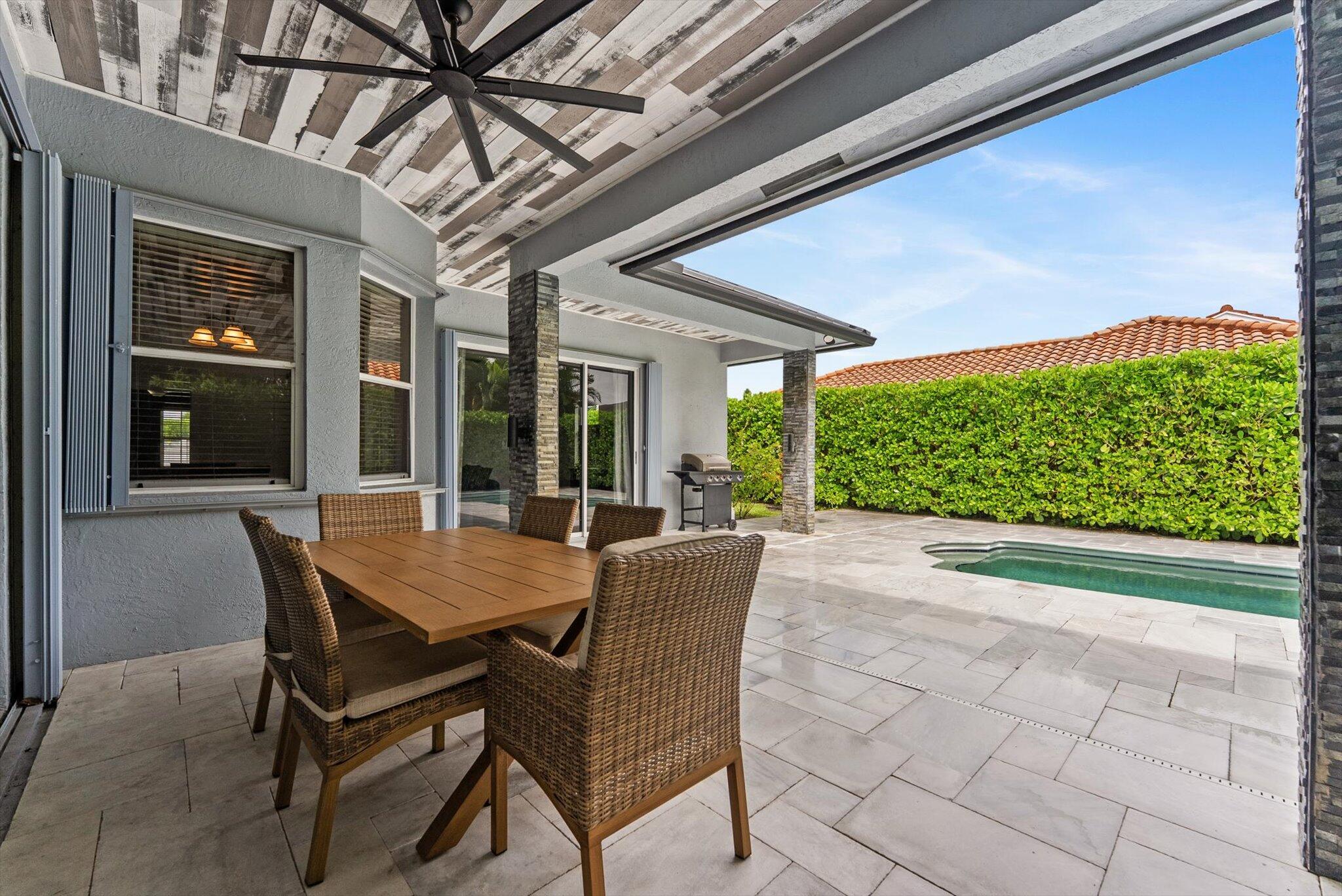 1874 Newhaven Avenue