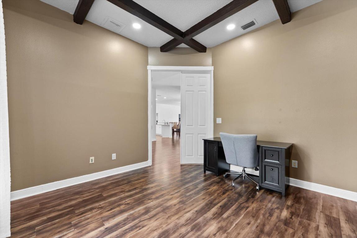 1874 Newhaven Avenue