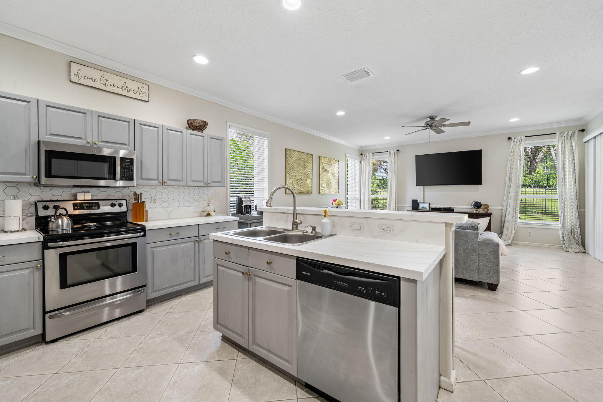 11071 Laurel Walk Road