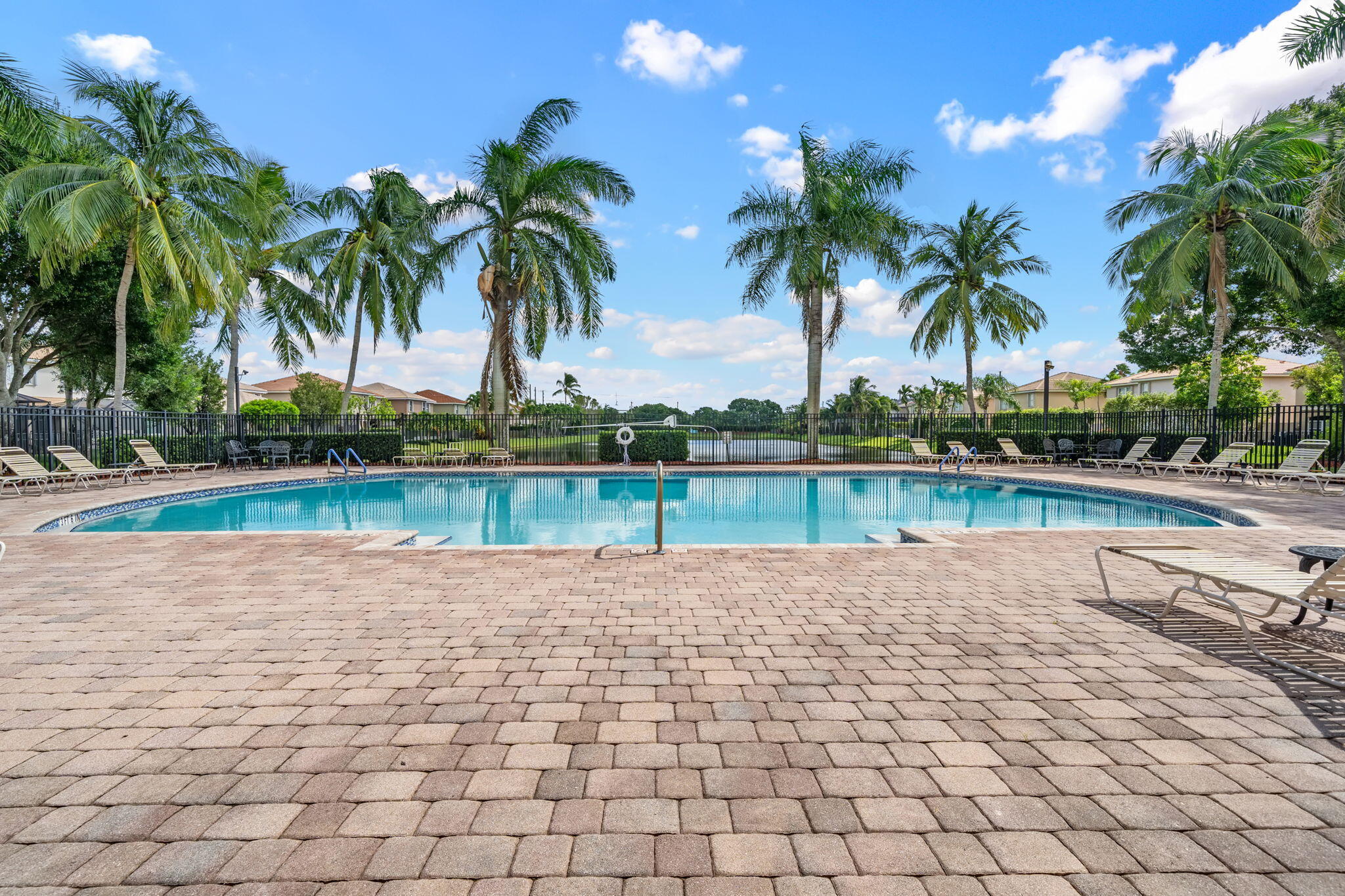 11071 Laurel Walk Road