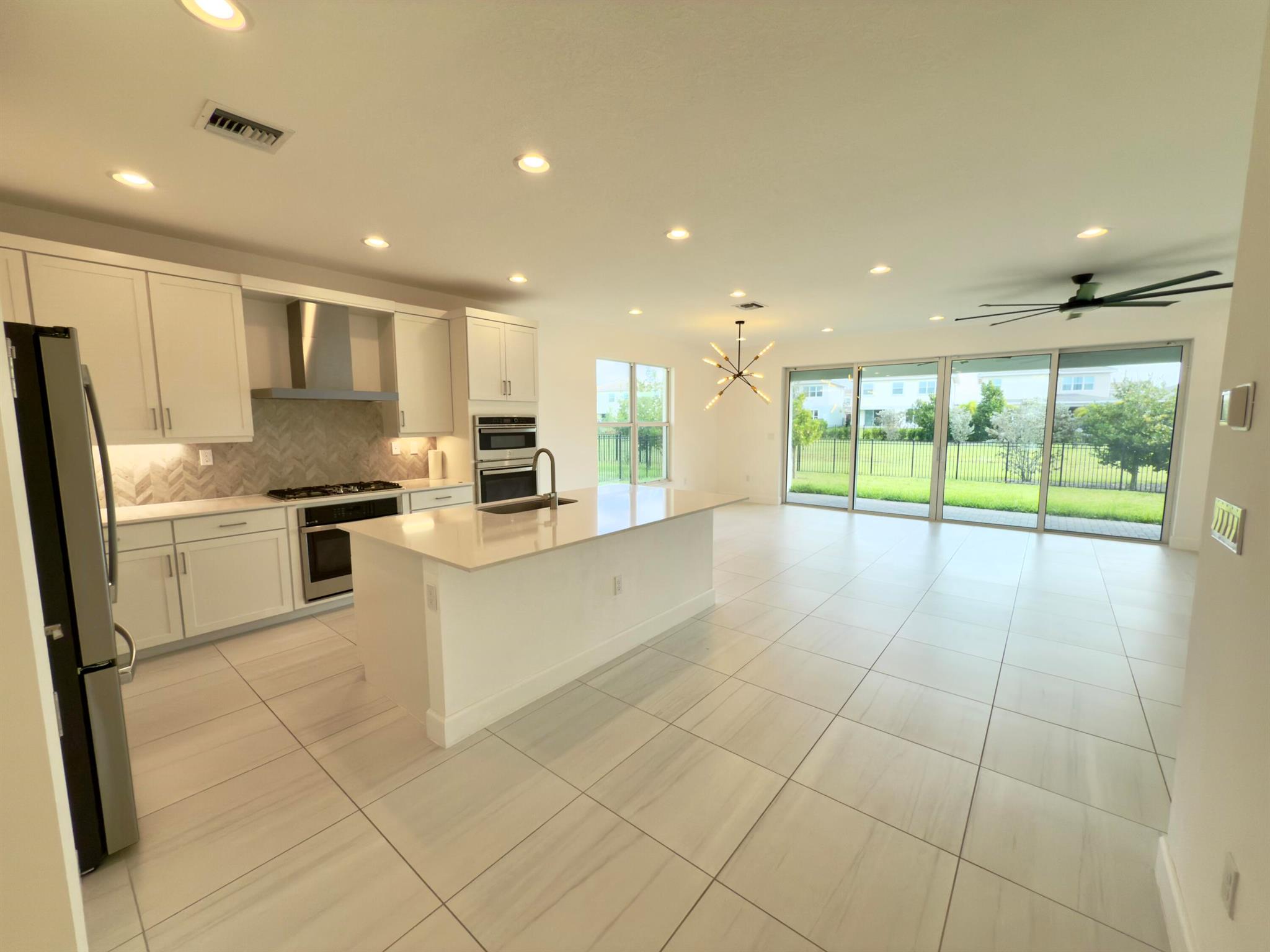 1346 Harvester Crossing