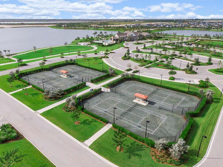 1346 Harvester Crossing