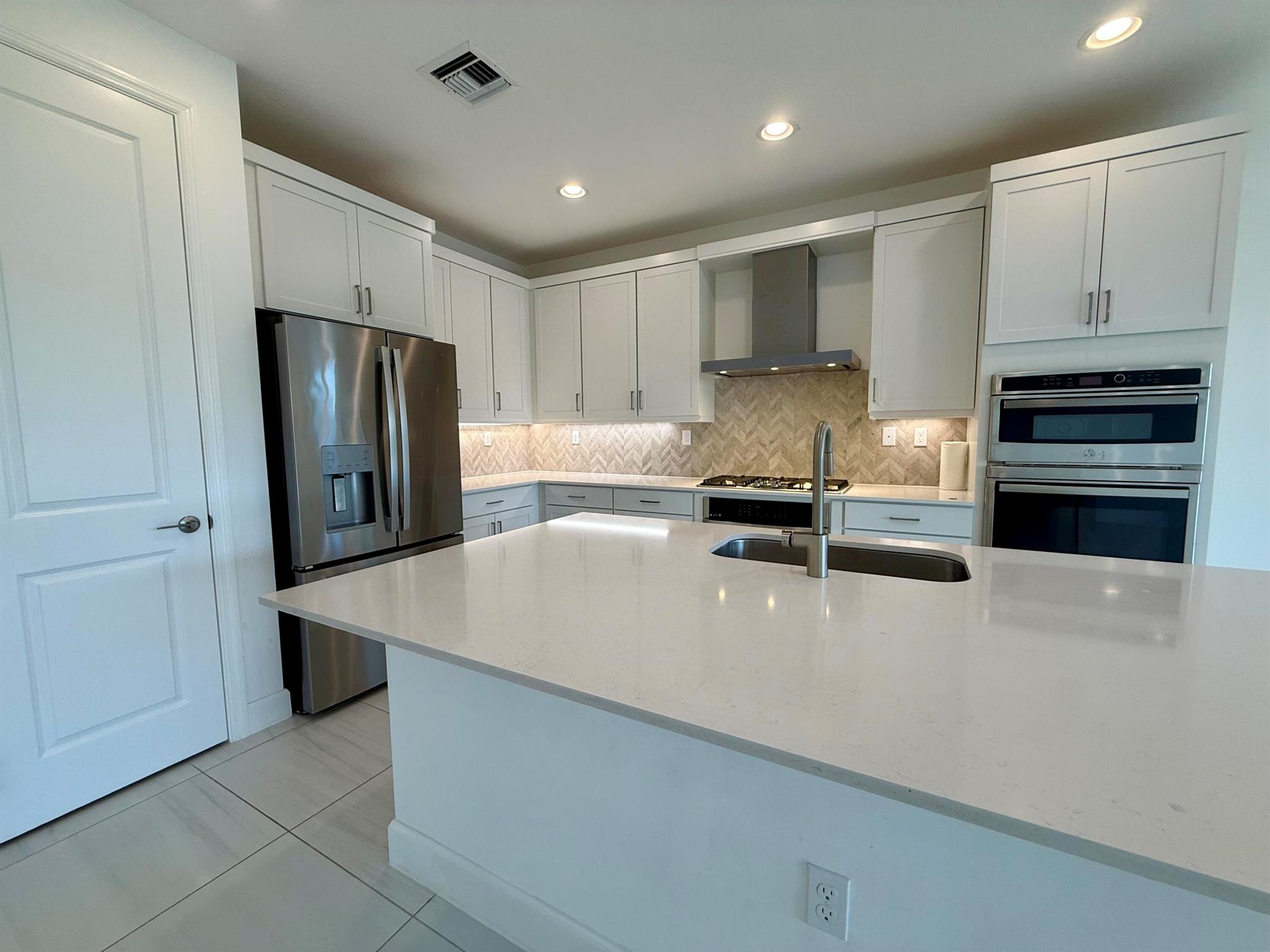 1346 Harvester Crossing