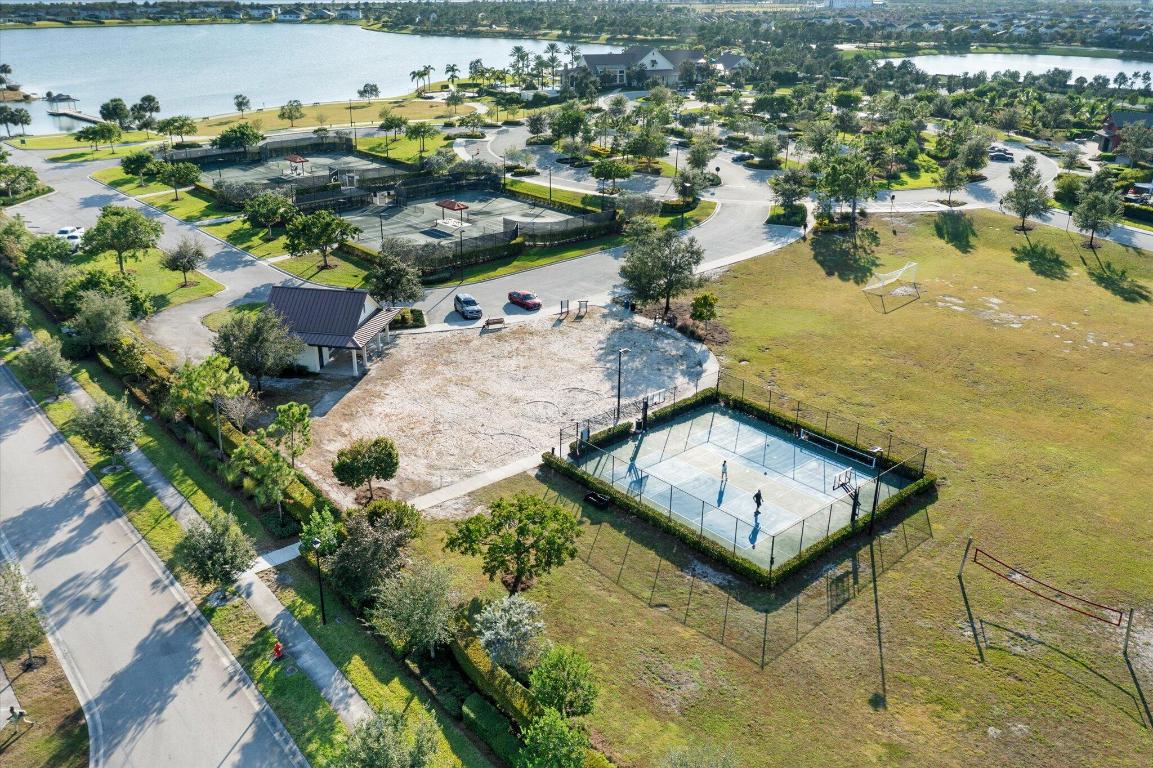 1346 Harvester Crossing