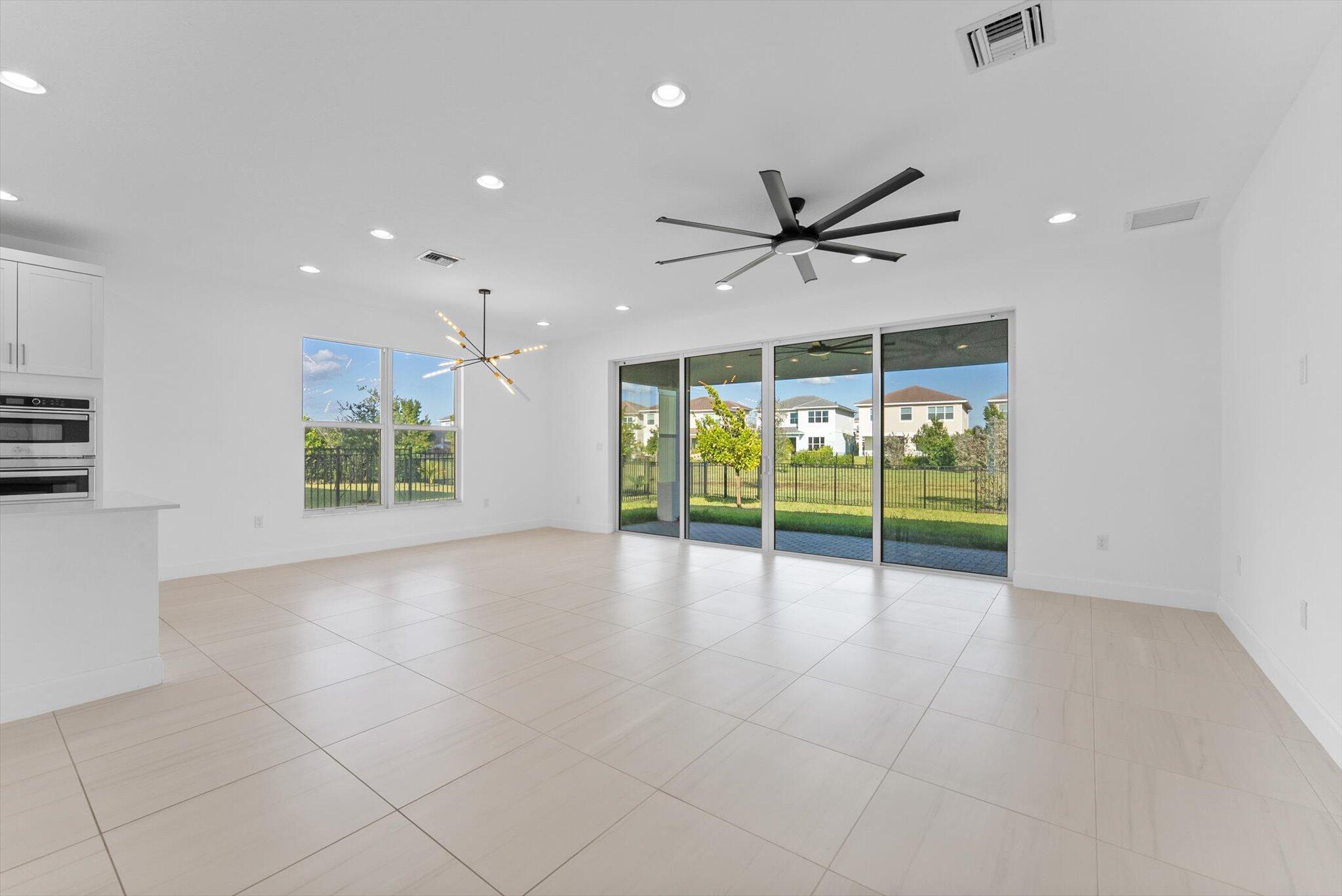 1346 Harvester Crossing