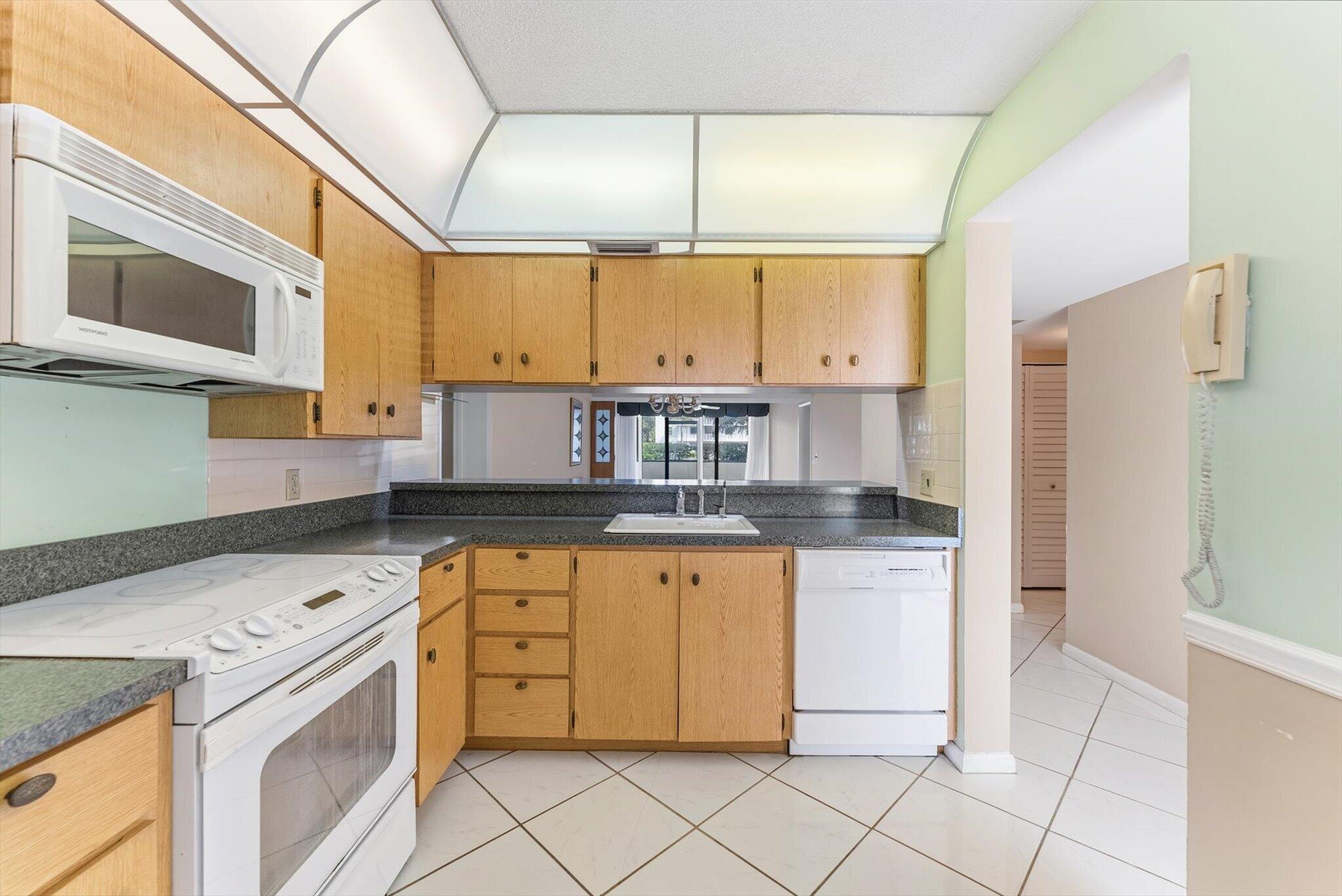 6217 Balboa Circle 106