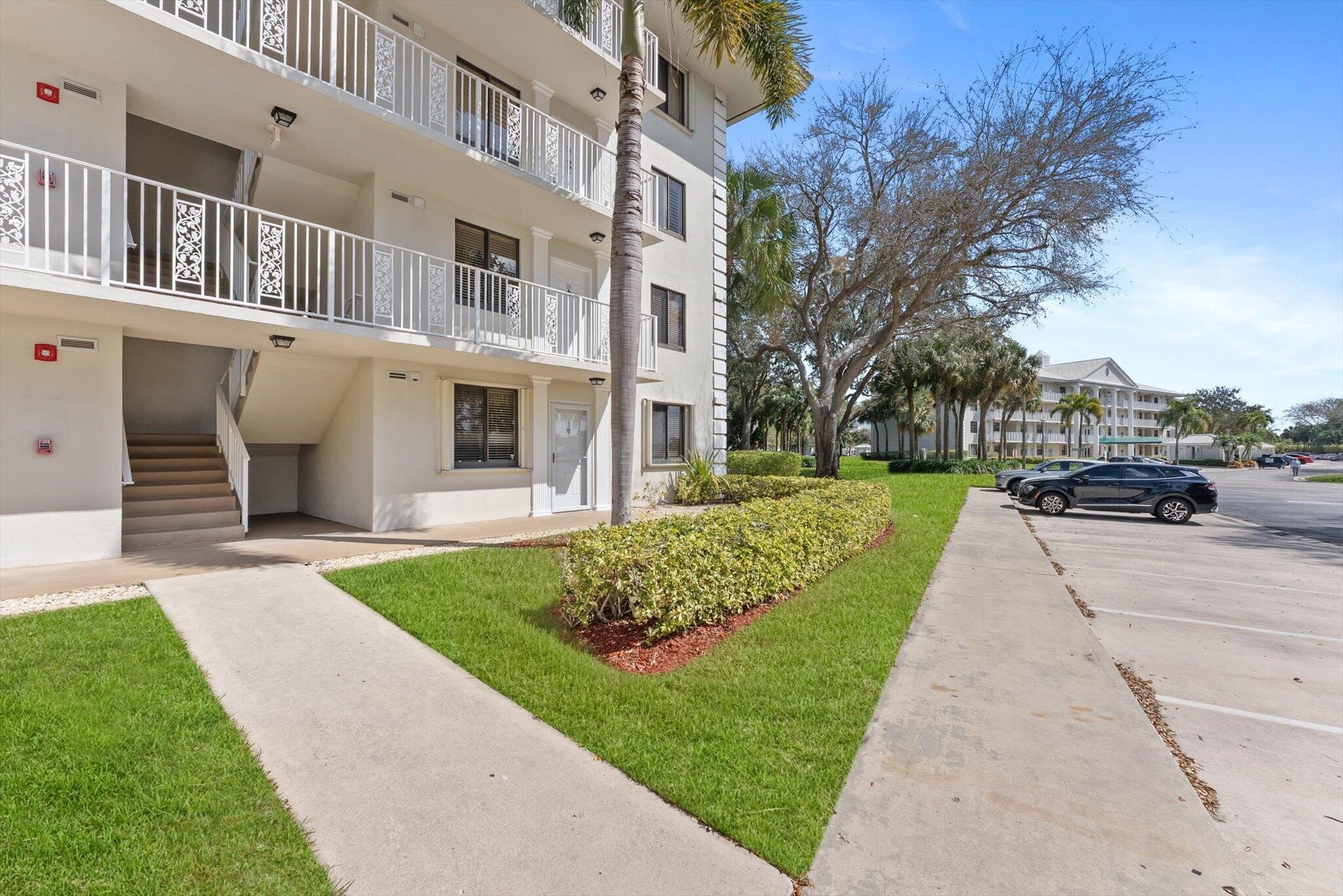 6217 Balboa Circle 106