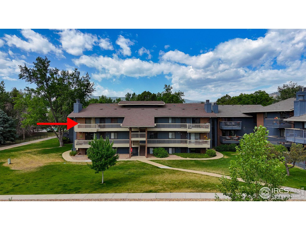 2800 Kalmia Ave A321