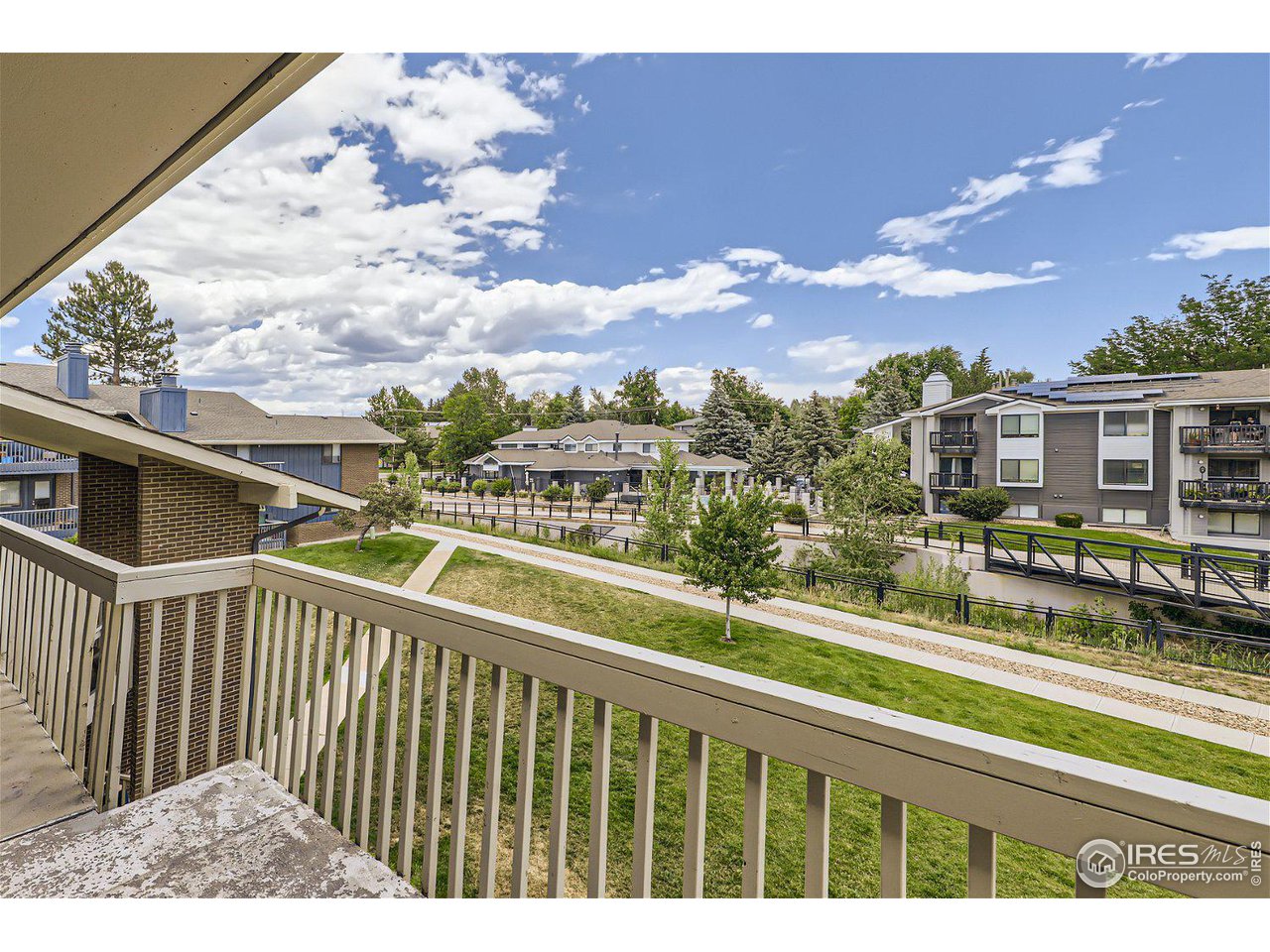 2800 Kalmia Ave A321