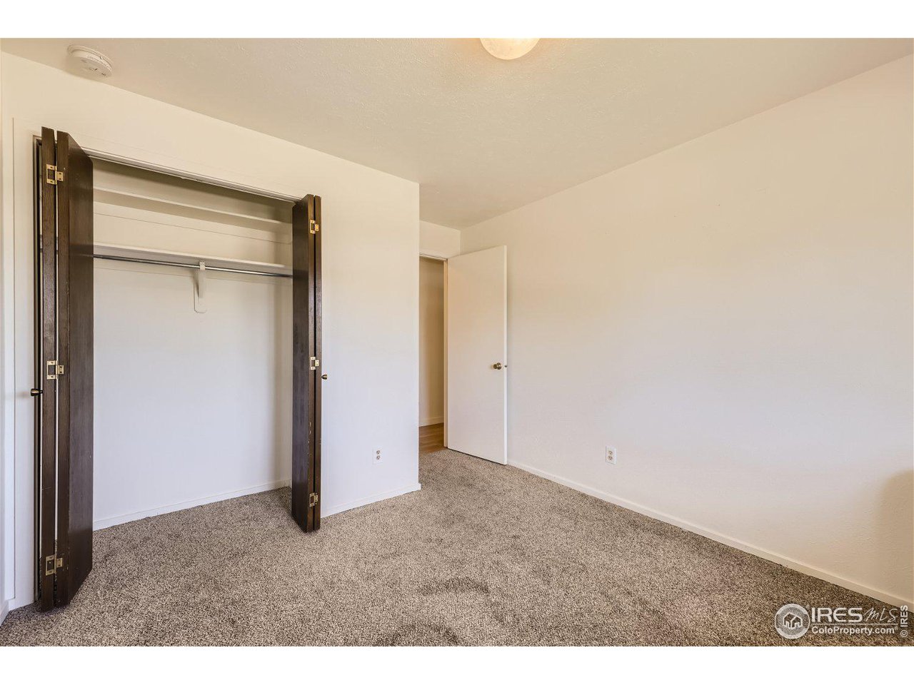 2800 Kalmia Ave A321