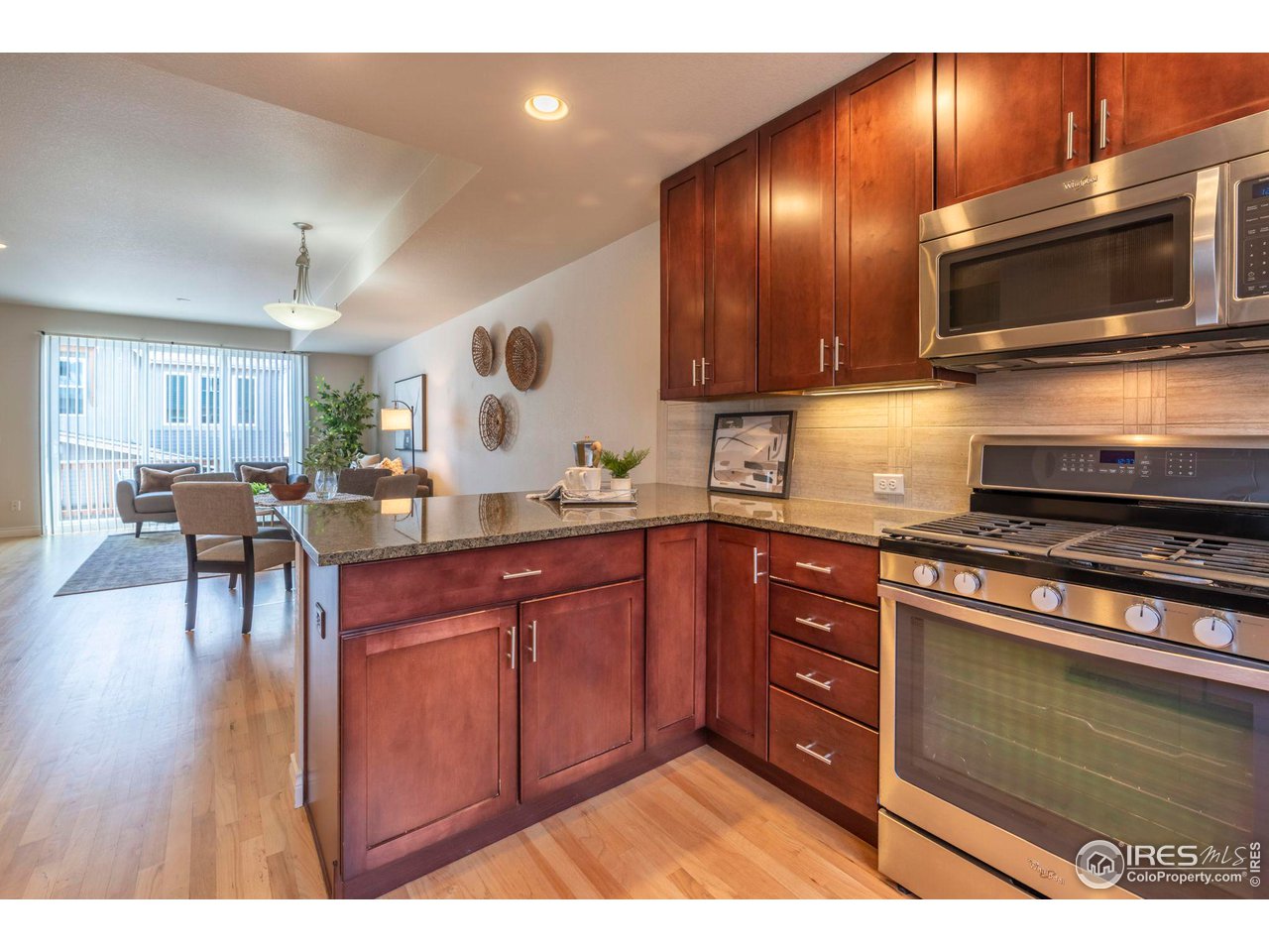2164 E Hecla Dr B