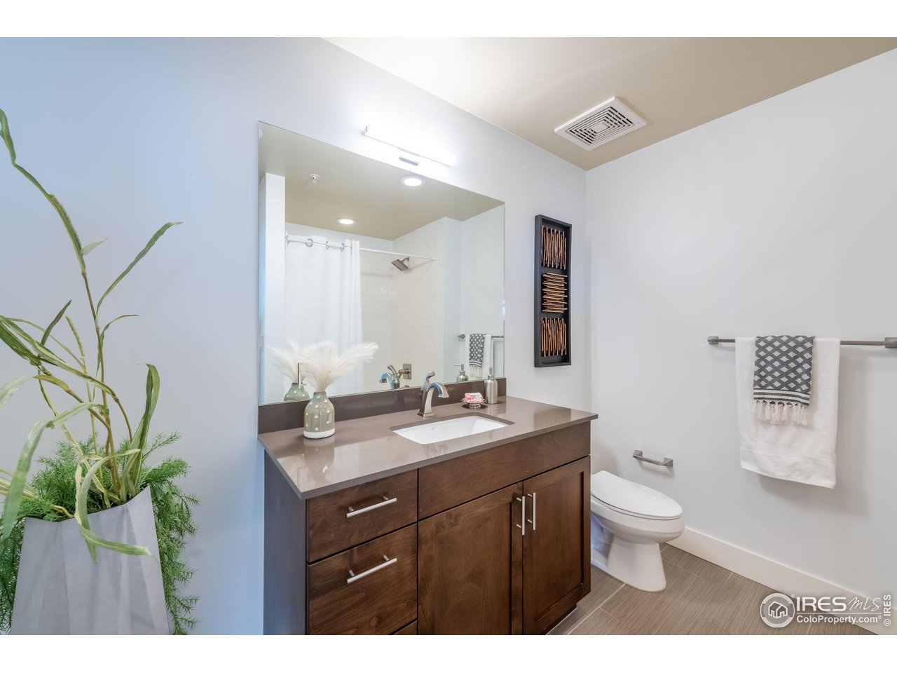 3301 Arapahoe Ave 316